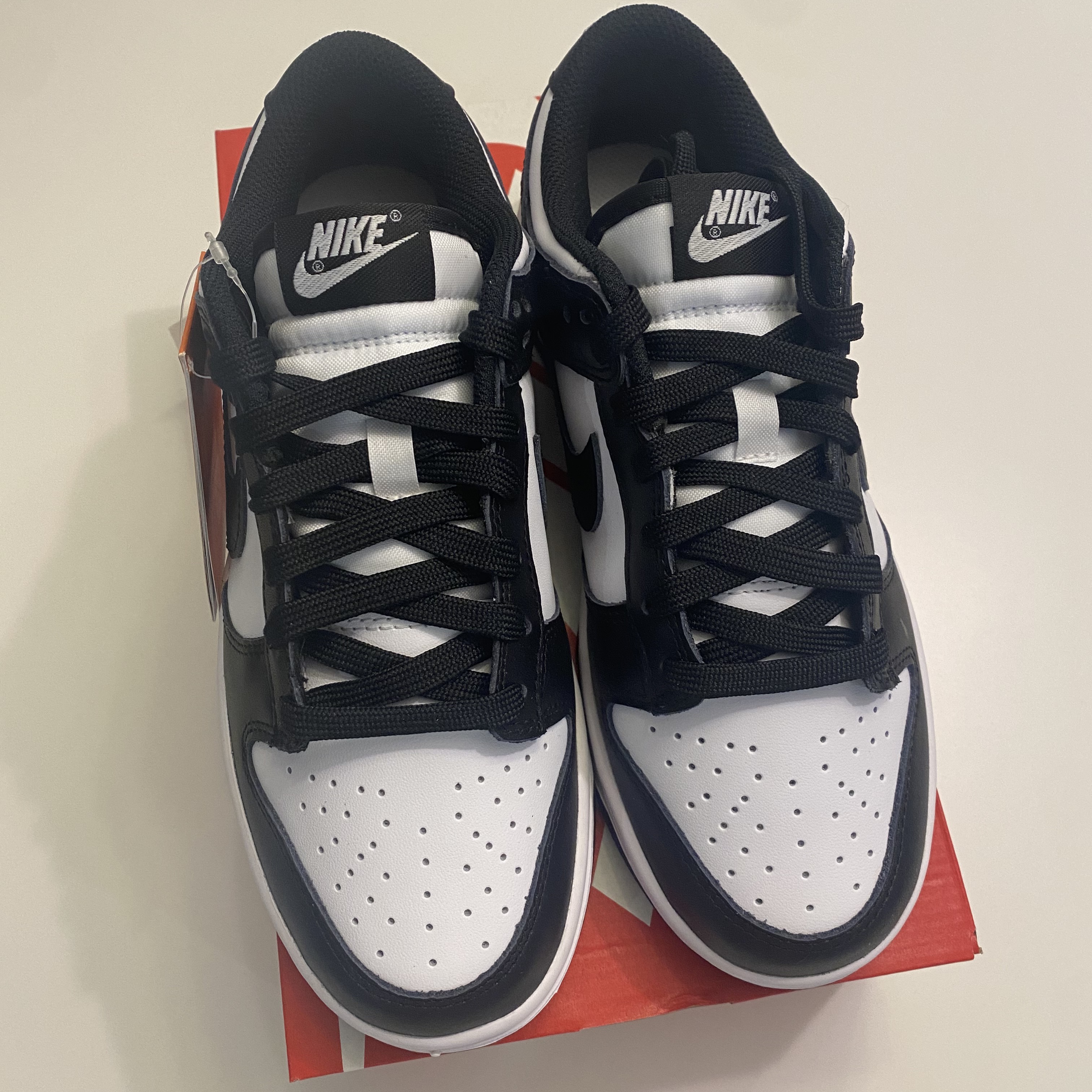 (W) Nike Dunk Low Black 착용 스타일 - 2