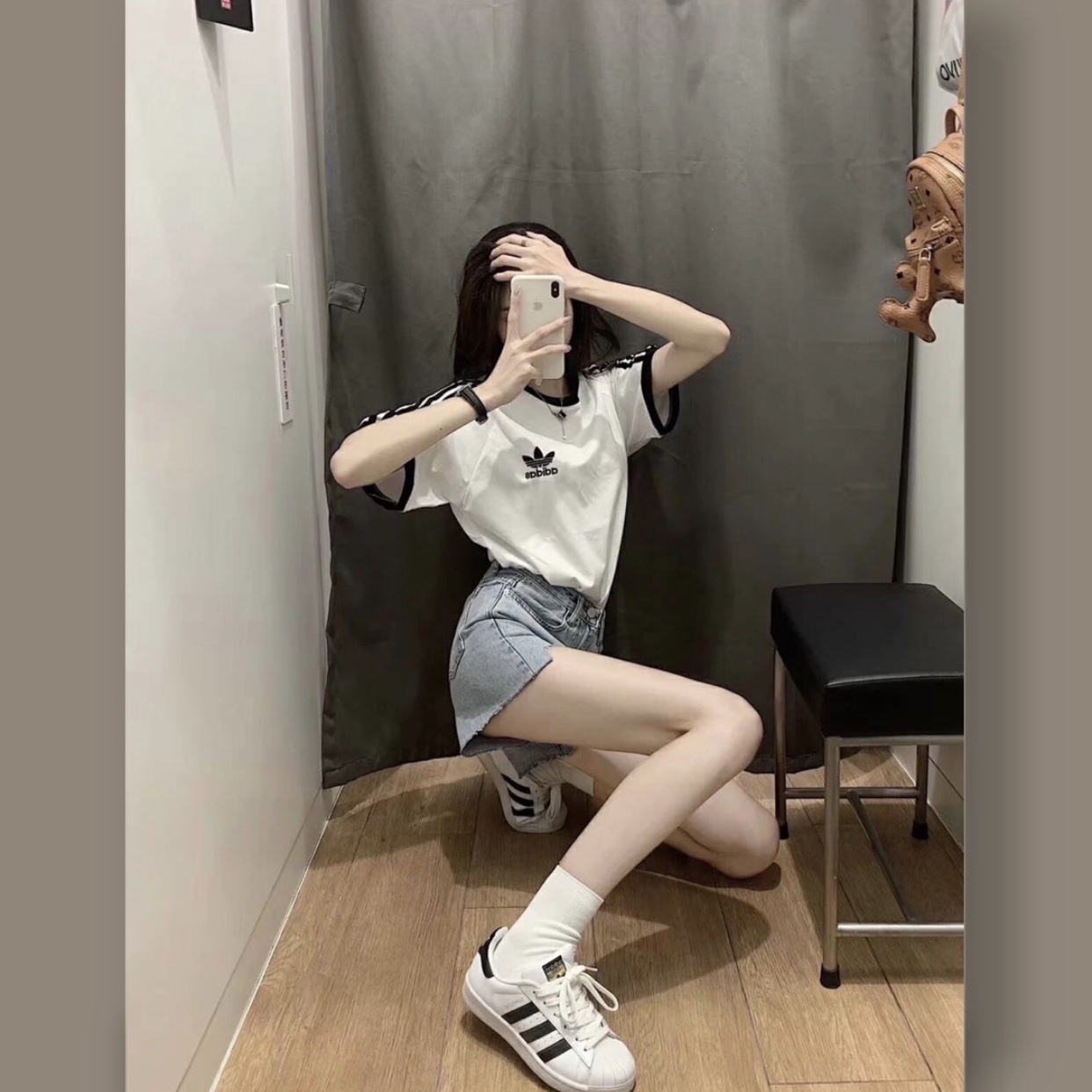 Adidas Superstar White Black 착용 스타일 - 1