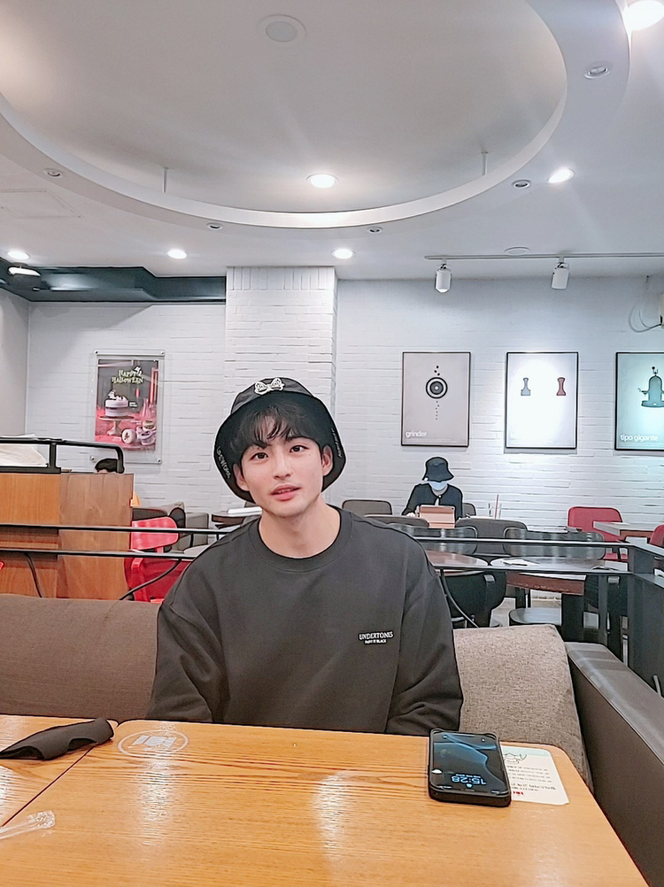 KREAM 프로필 이미지