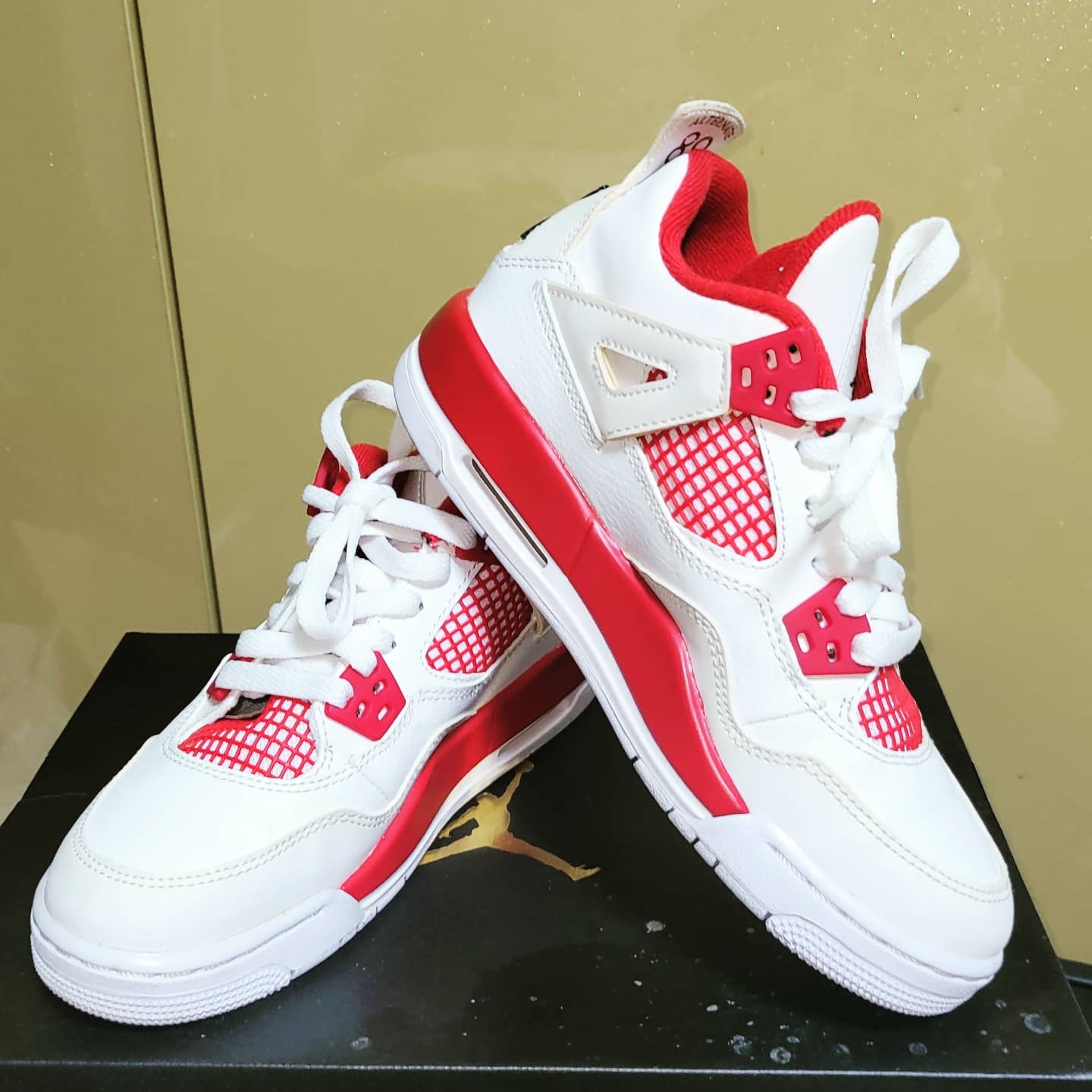 (GS) Jordan 4 Retro Alternate 89 착용 스타일 - 1