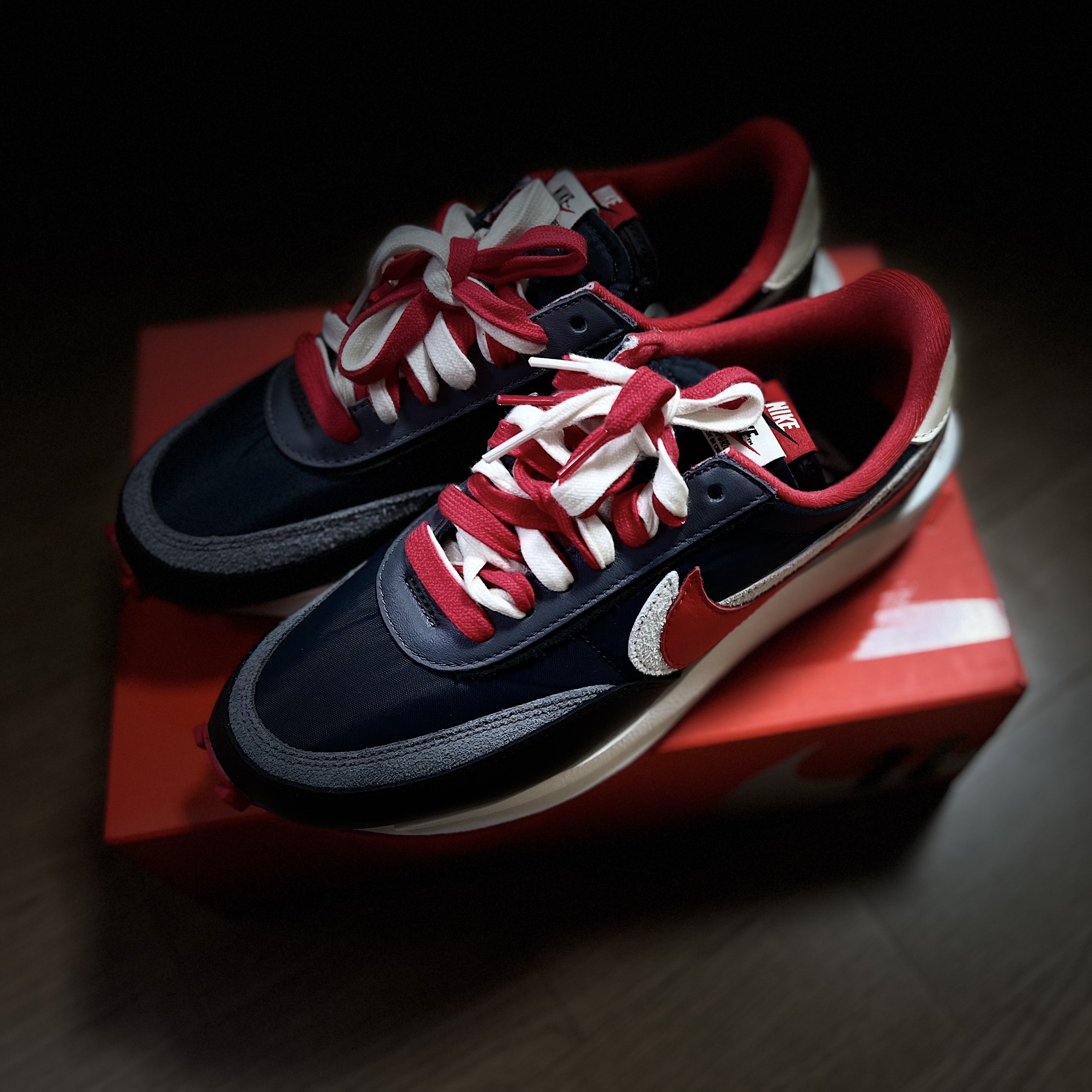 Nike x Sacai x Undercover LDWaffle Midnight Spruce University Red 착용 스타일
