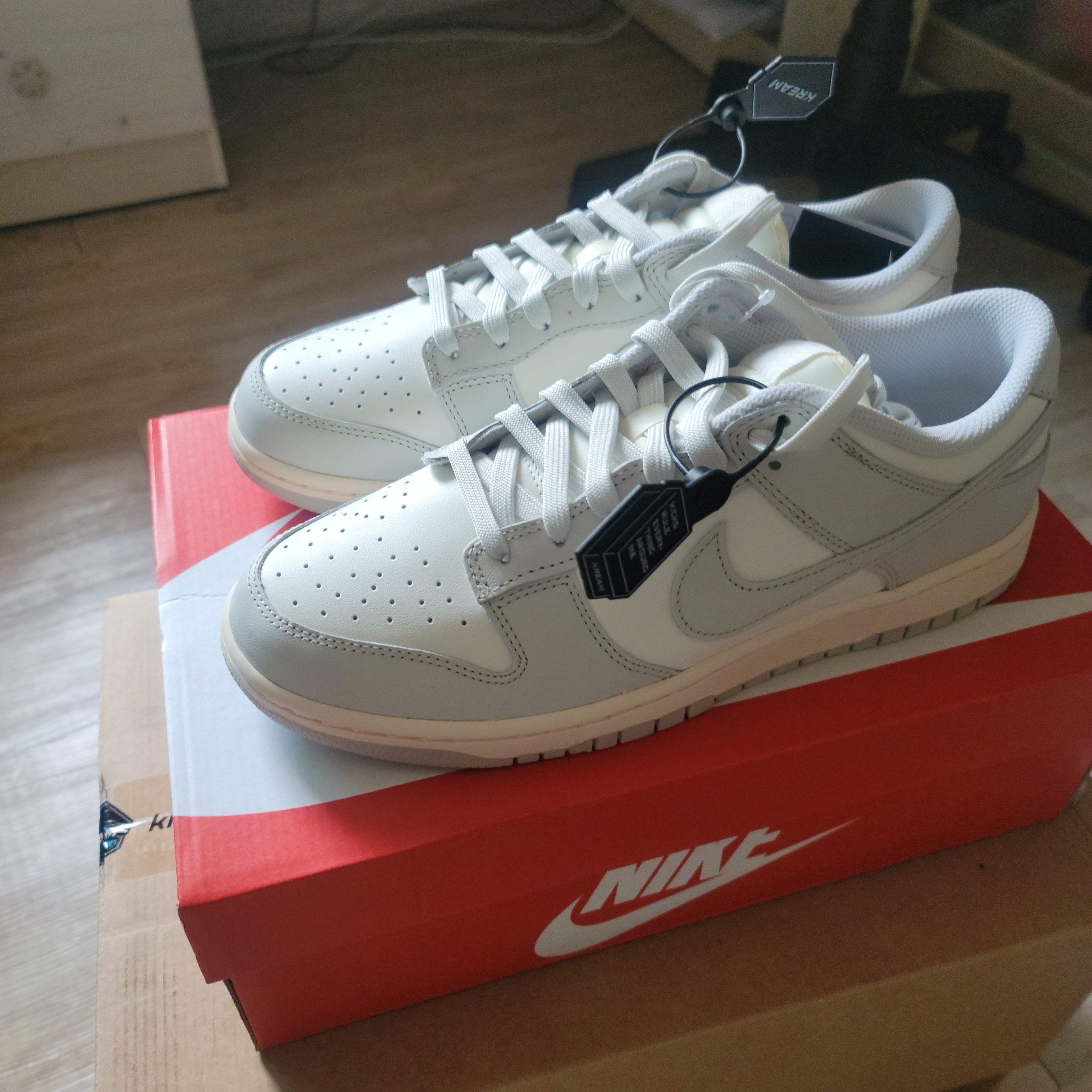 (W) Nike Dunk Low Light Bone 착용 스타일