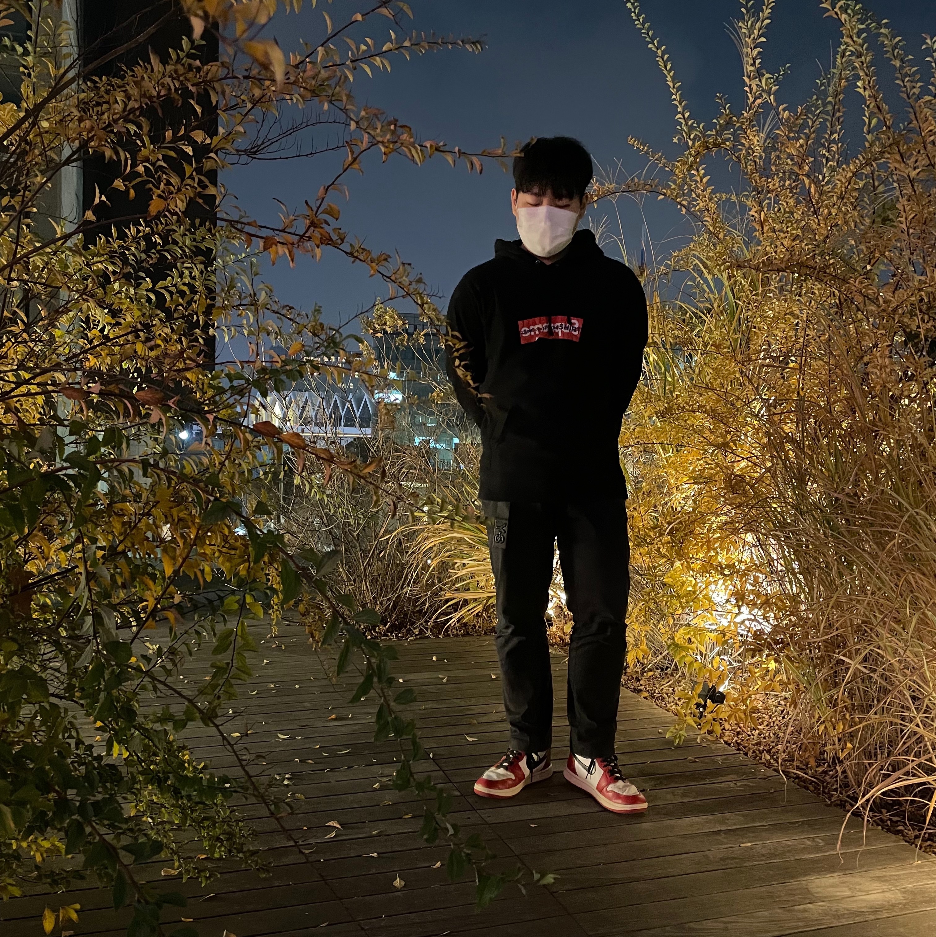 Jordan 1 OG Chicago 1985, Supreme x Comme des Garcons Shirt Box Logo Hooded Sweatshirt Black - 17SS 착용 스타일 - 2