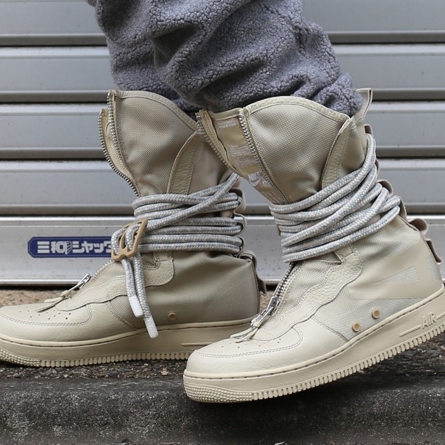 Nike SF Air Force 1 High Rattan 착용 스타일 - 3