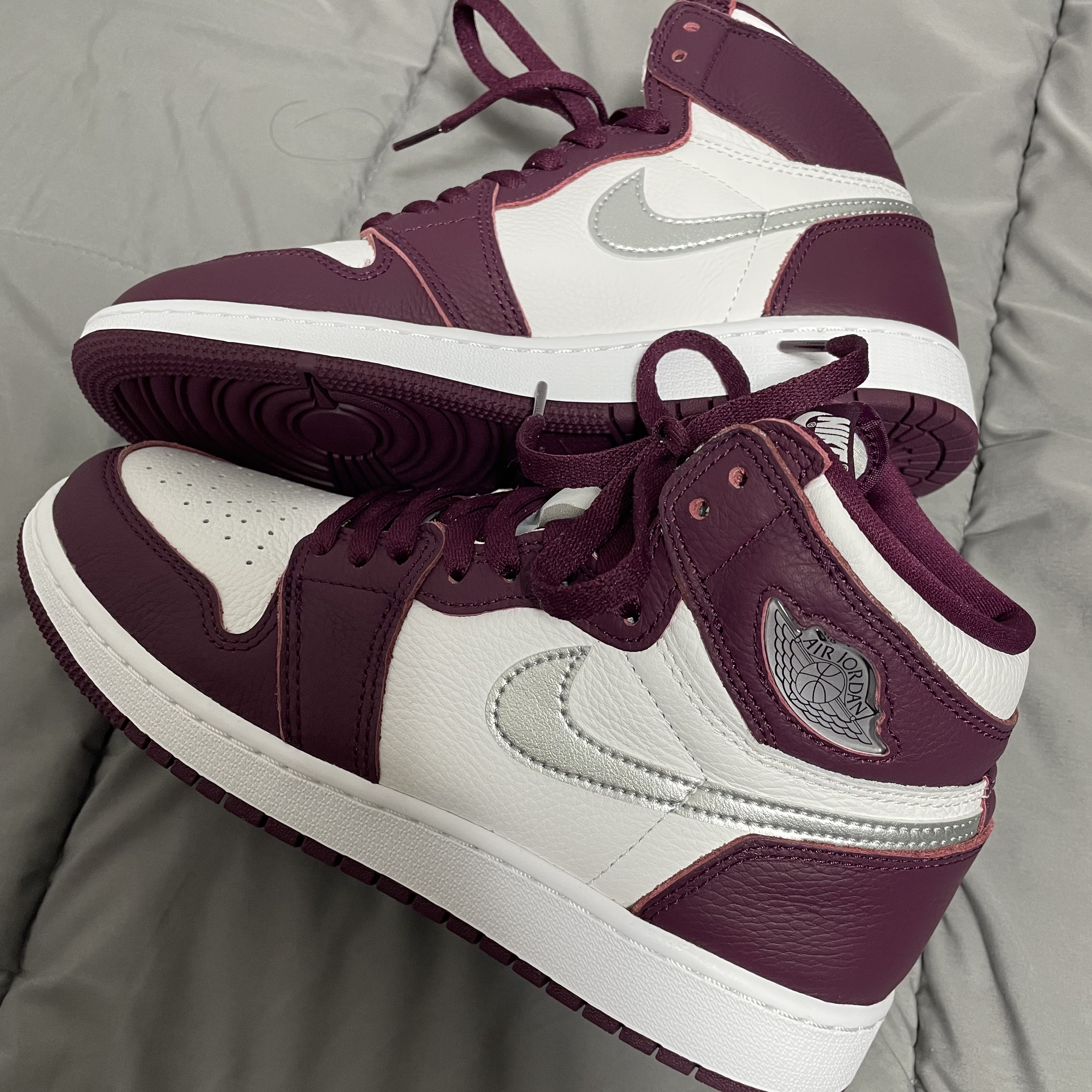 (GS) Jordan 1 Retro High OG Bordeaux 착용 스타일