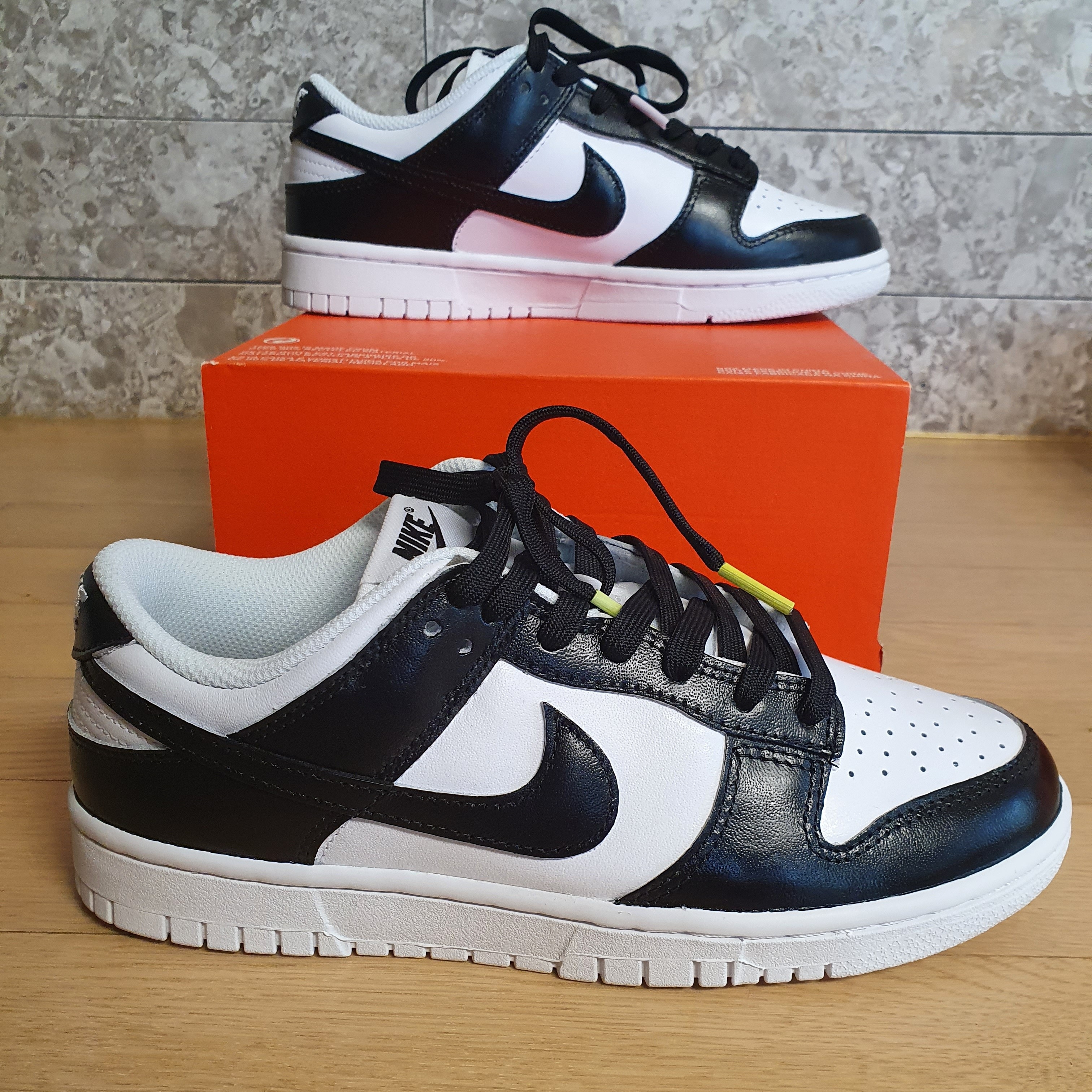 (W) Nike Dunk Low Triple White 착용 스타일 - 2
