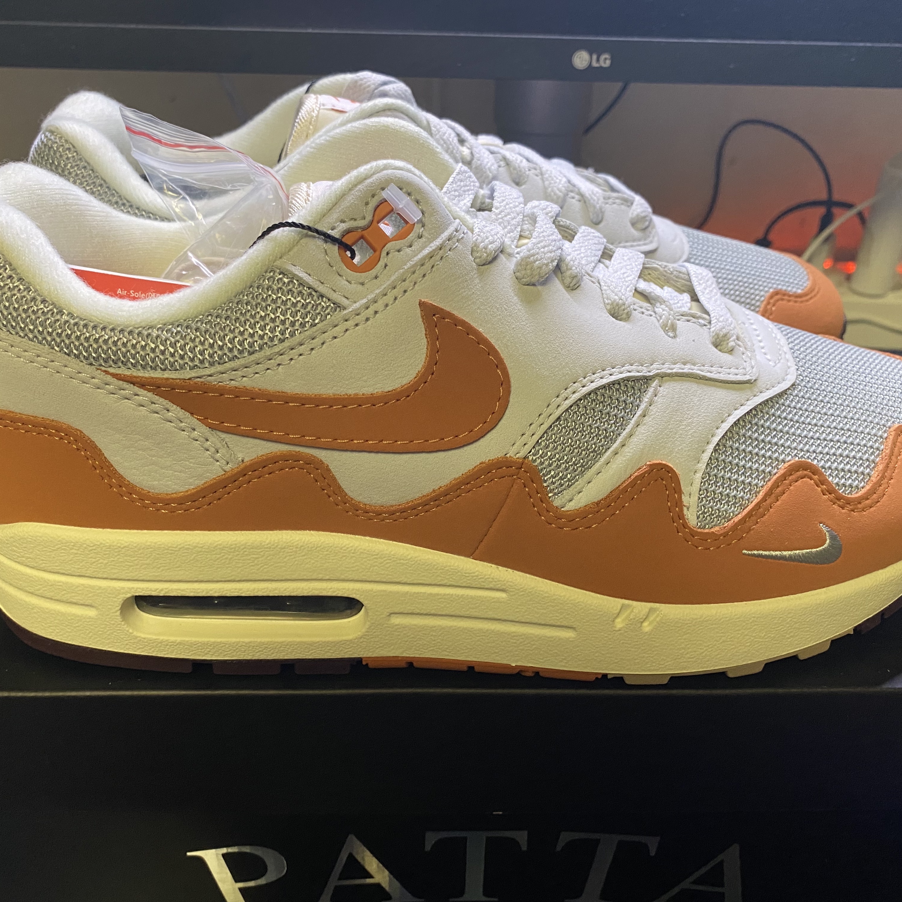Nike x Patta Air Max 1 Monarch, Nike x Patta Air Max 1 Noise Aqua 착용 스타일 - 4