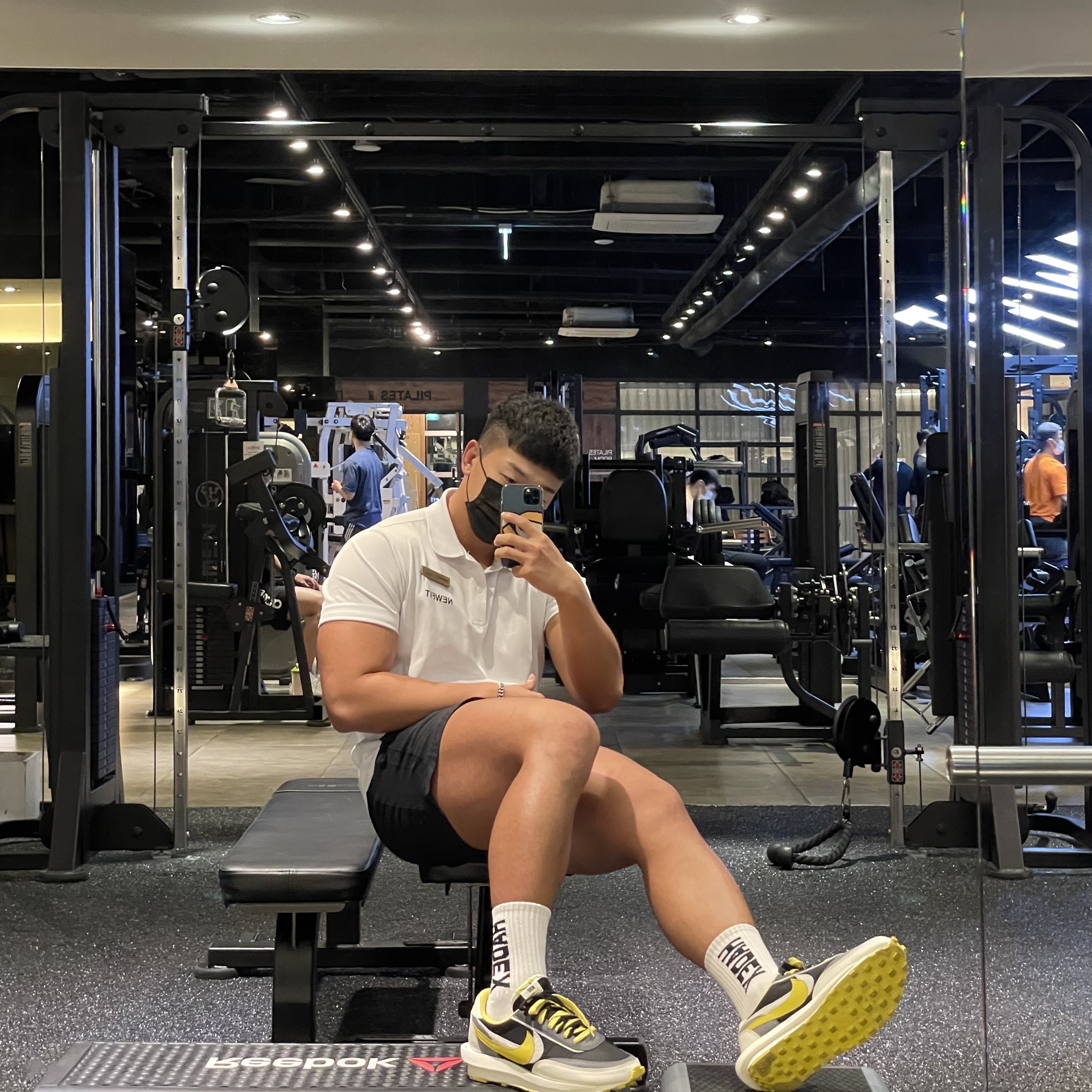 Nike x Sacai x Undercover LDWaffle Black Bright Citron 착용 스타일