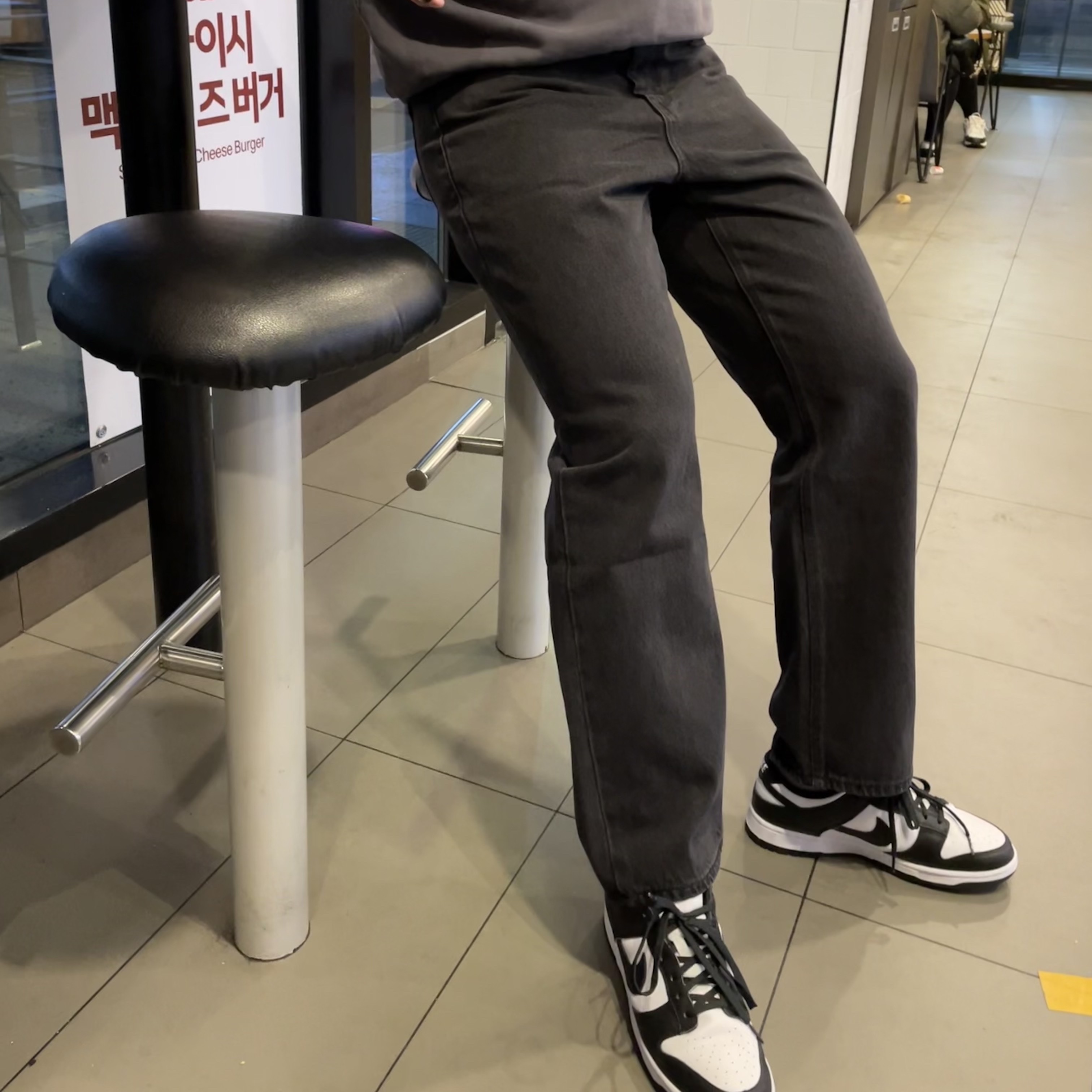 Nike Dunk Low Retro Black 착용 스타일