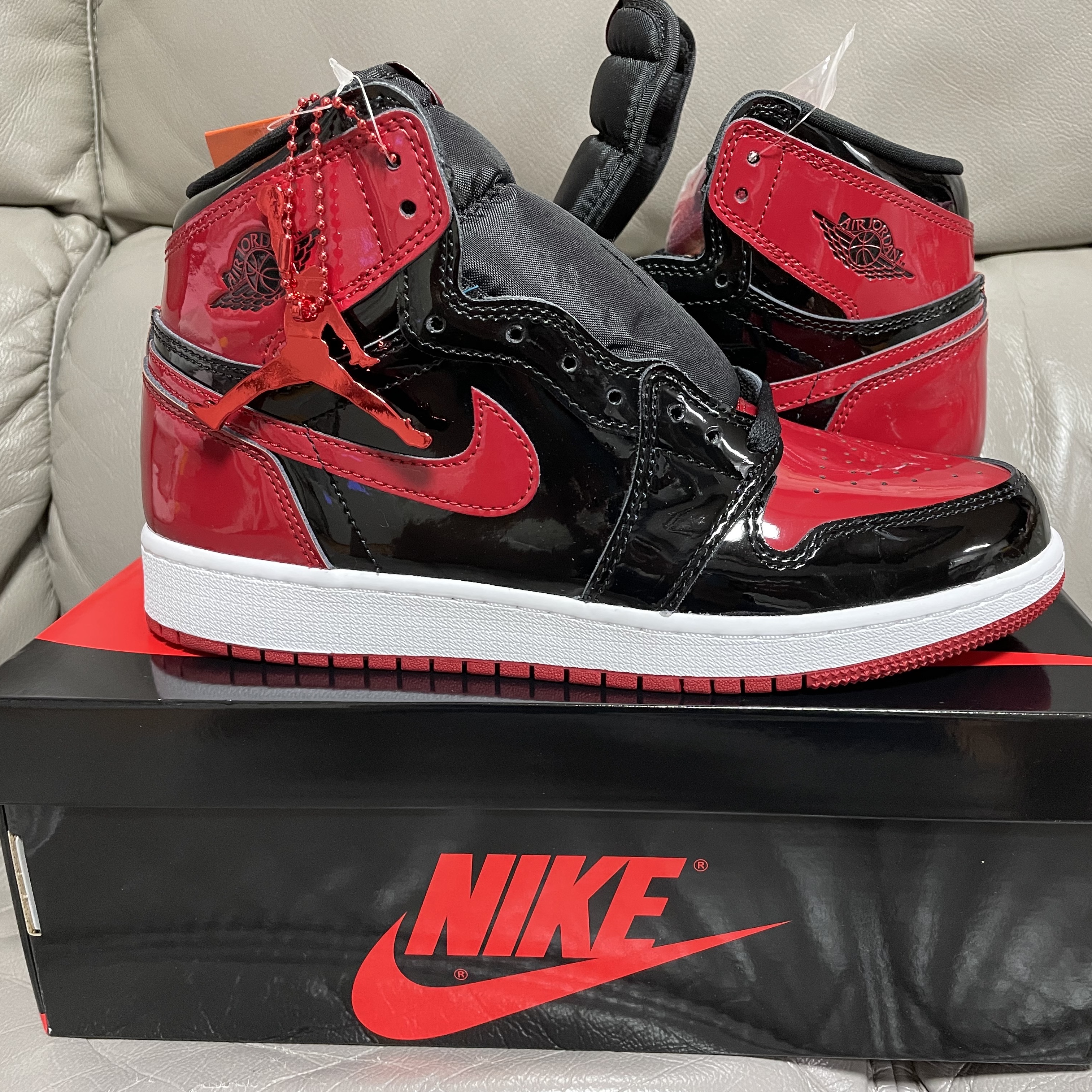 (GS) Jordan 1 Retro High OG Patent Bred 착용 스타일 - 2