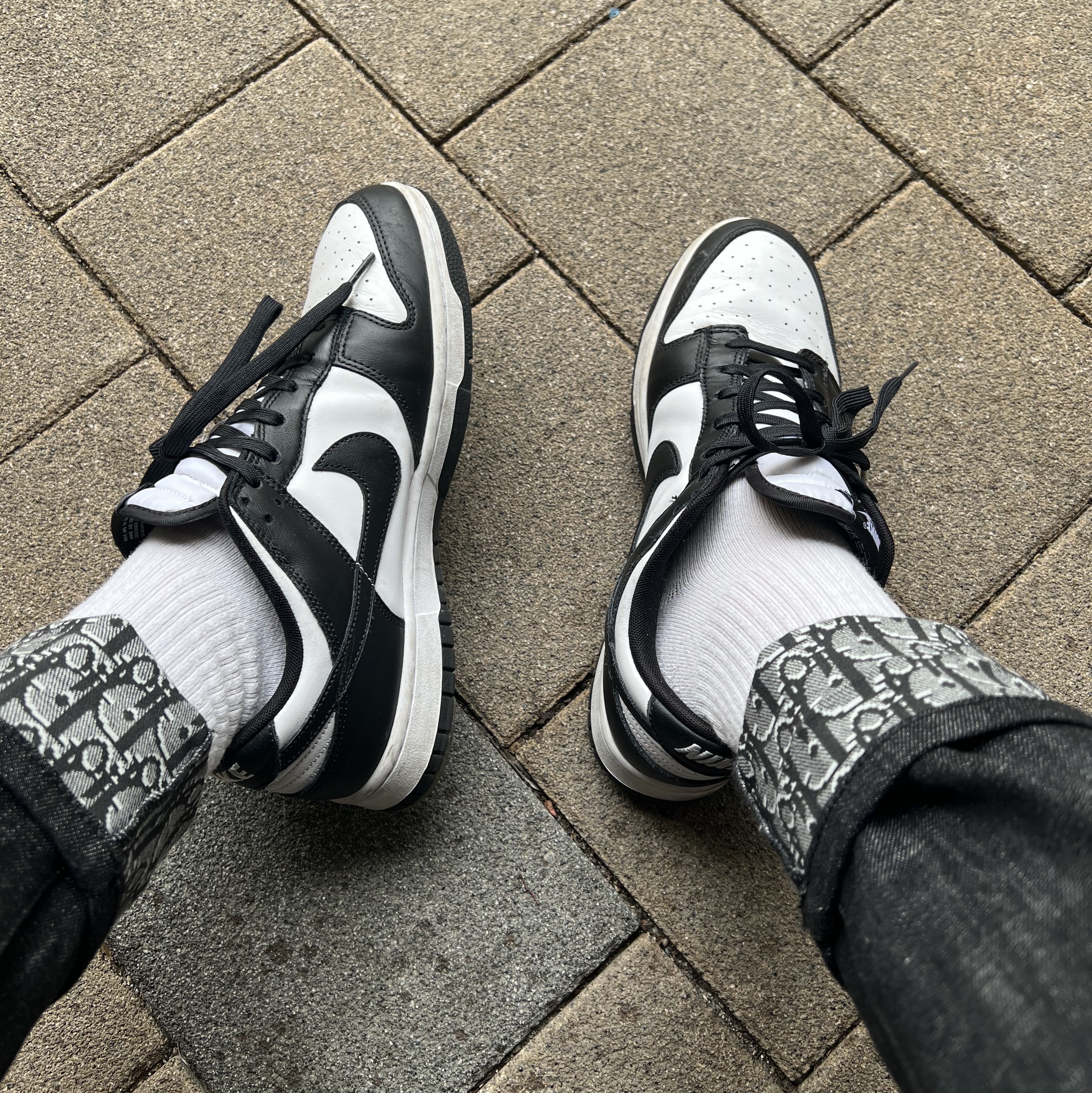 Nike Dunk Low Retro Black 착용 스타일