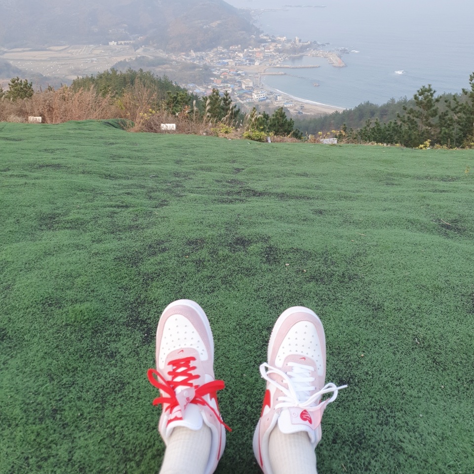 Nike Air Force 1 '07 QS Valentine's Day 착용 스타일