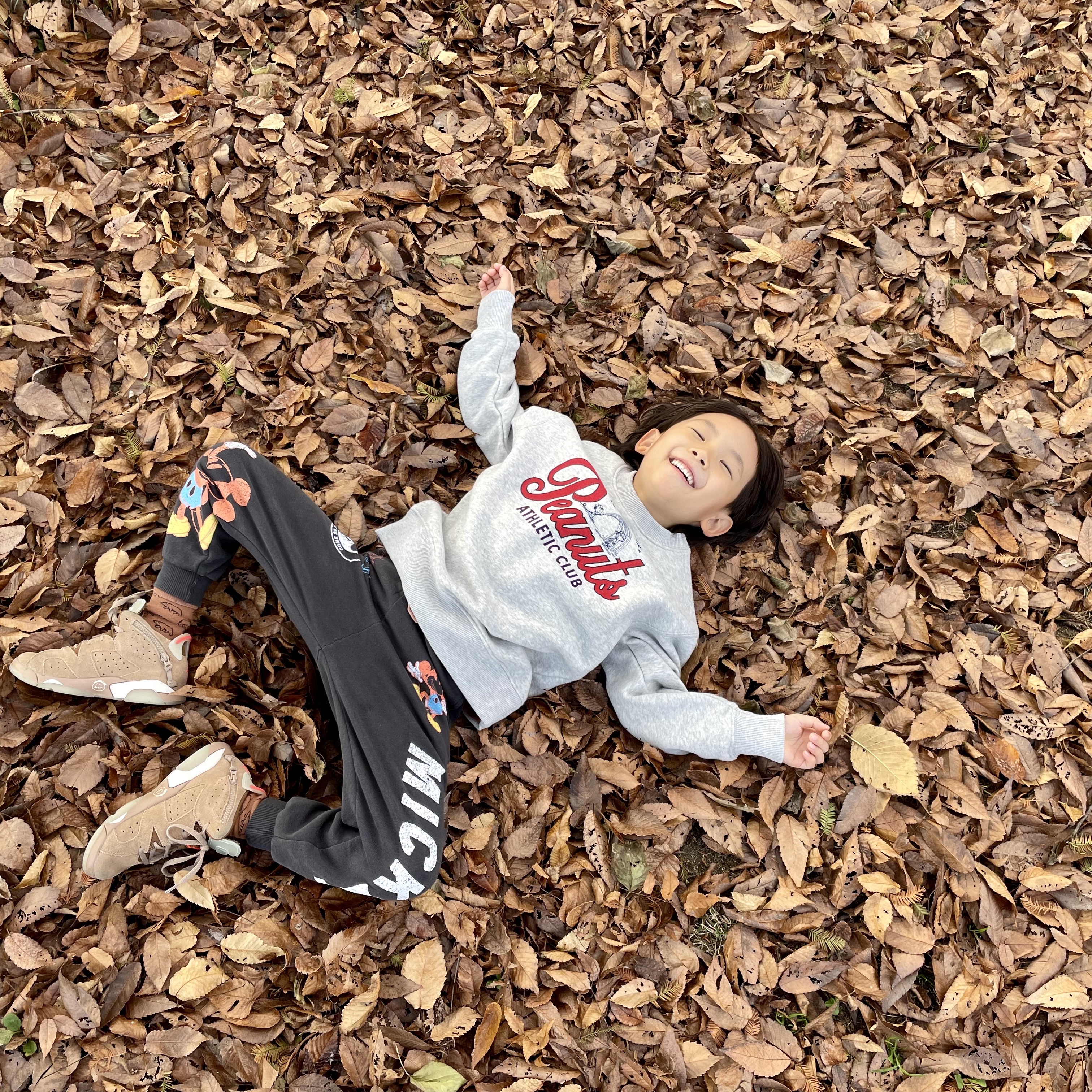 (PS) Jordan 6 x Travis Scott Retro SP British Khaki 착용 스타일 - 3