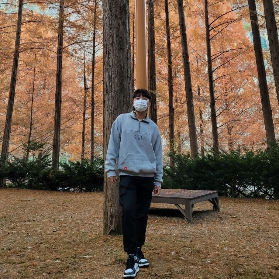 Jordan 1 Low Black Particle Grey, IAB Studio x Hyundai Mobis Hoodie 착용 스타일 - 1