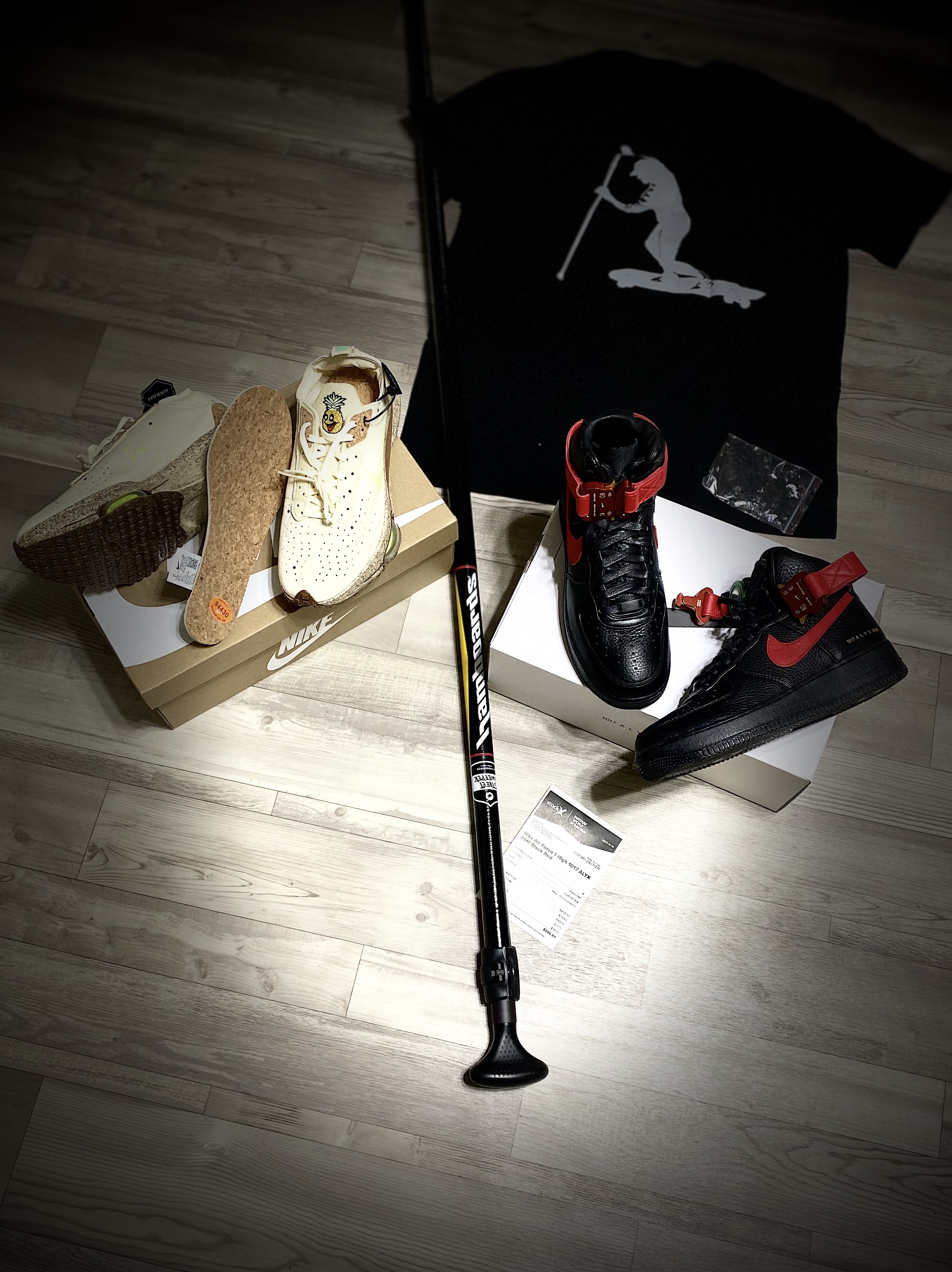 Nike Air Zoom Type PRM Pineapple, Nike x 1017 Alyx 9SM Air Force 1 High Black University Red 착용 스타일 - 1