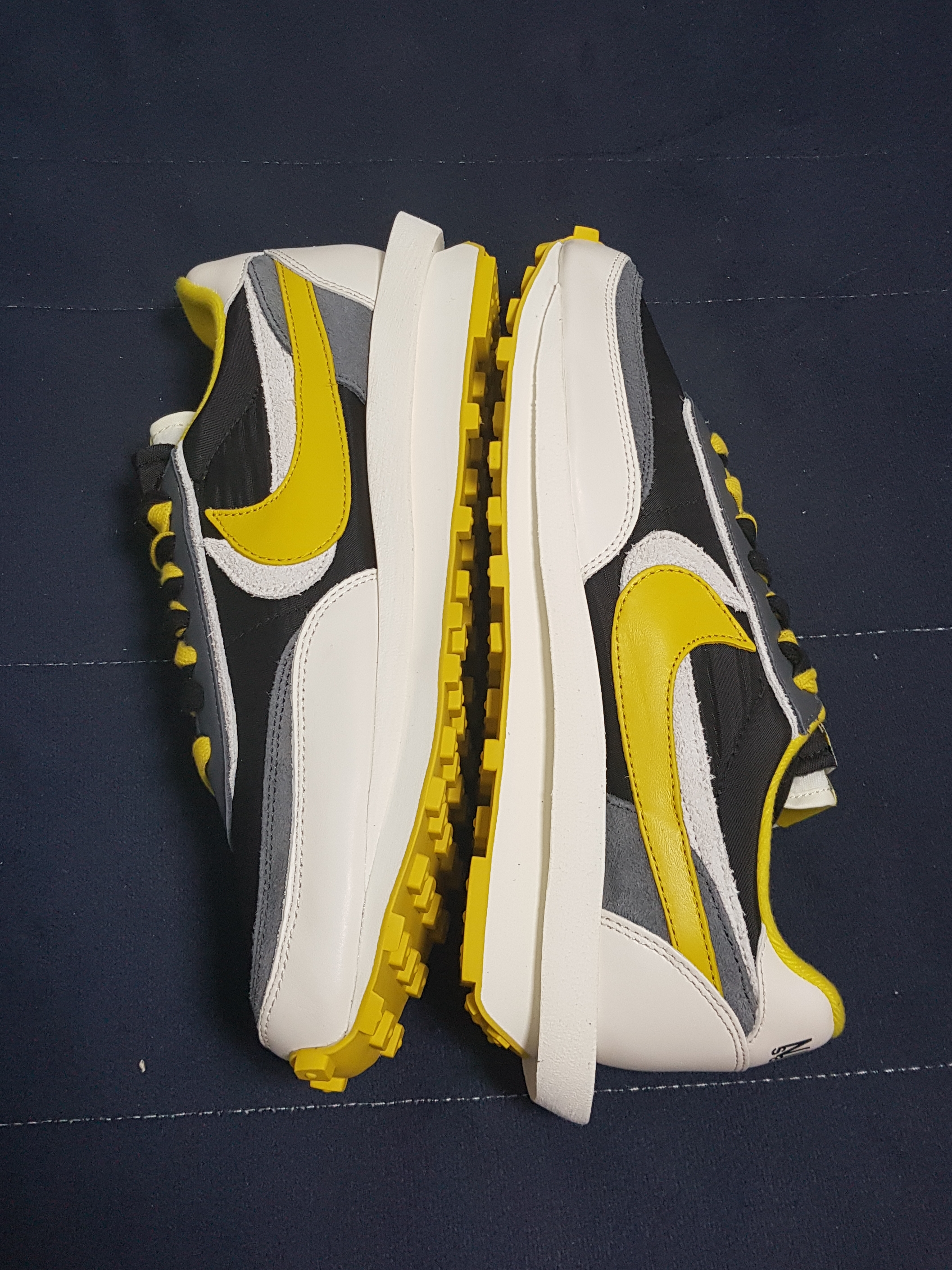 Nike x Sacai x Undercover LDWaffle Black Bright Citron 착용 스타일 - 2