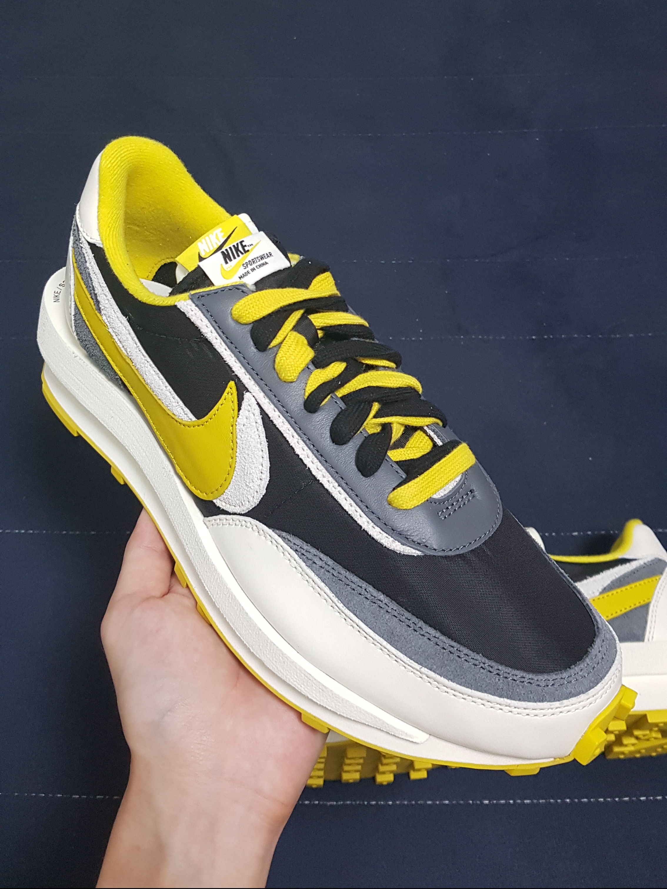 Nike x Sacai x Undercover LDWaffle Black Bright Citron 착용 스타일 - 1