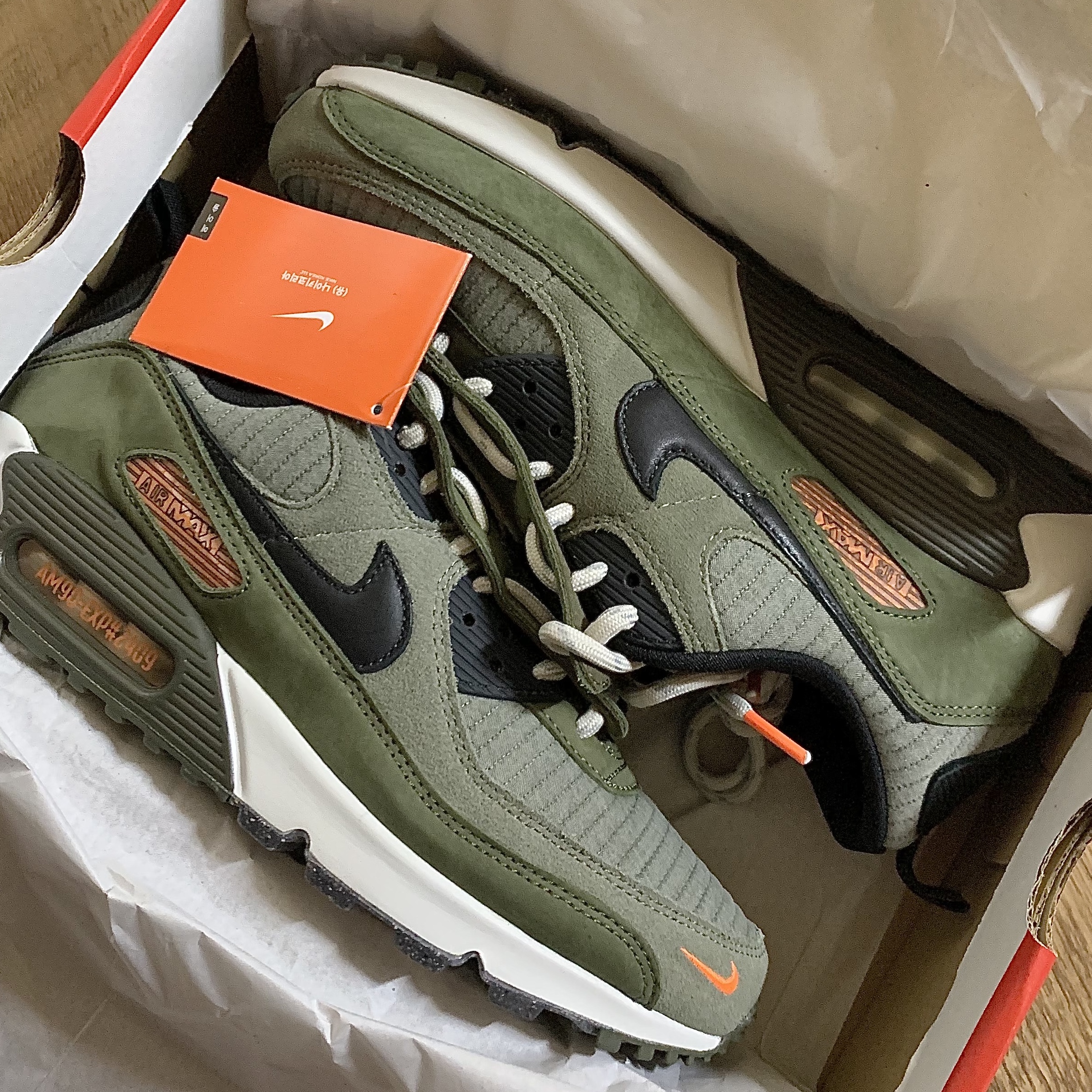 Nike Air Max 90 SE Surplus Supply 착용 스타일