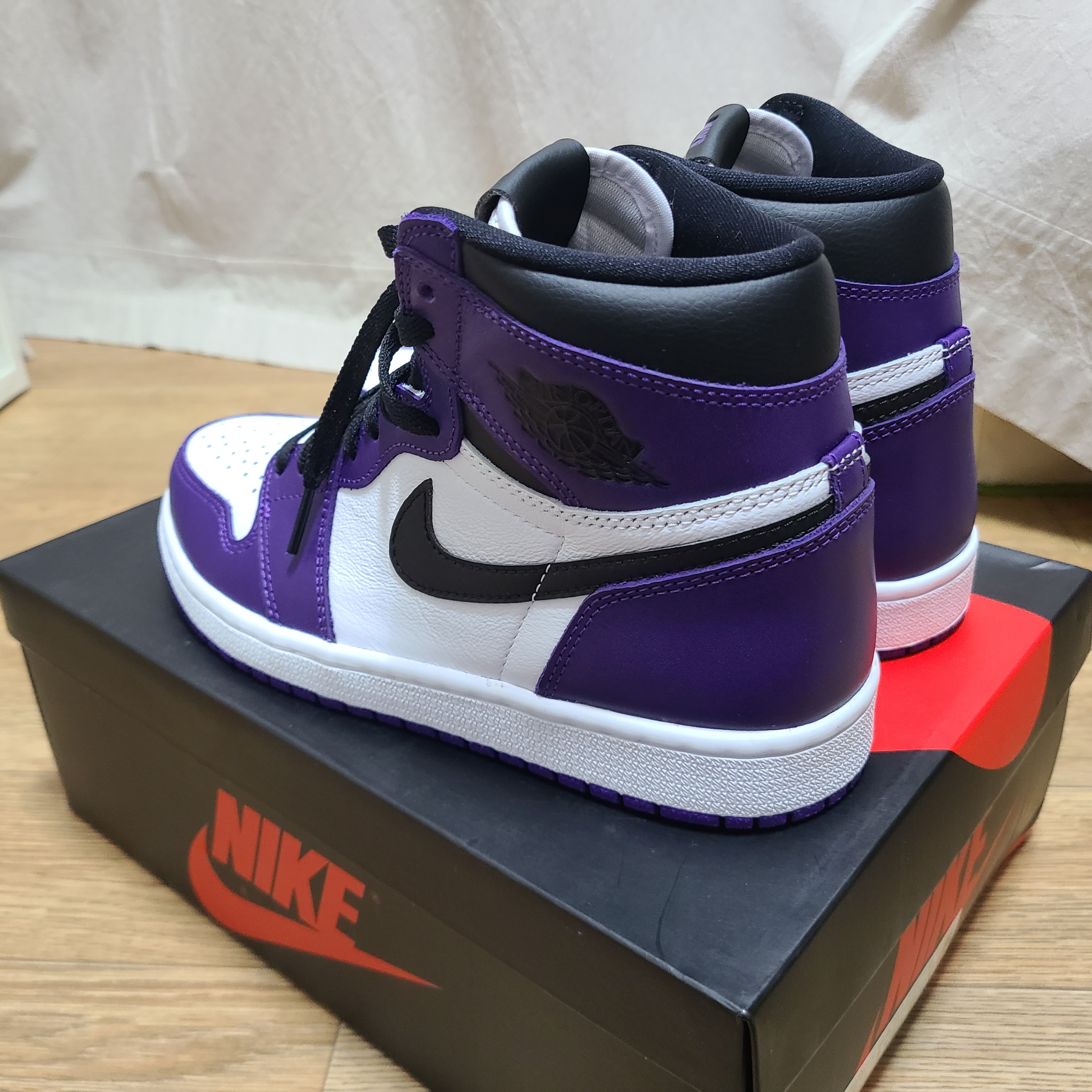 Jordan 1 Retro High OG Court Purple 2020 착용 스타일 - 3