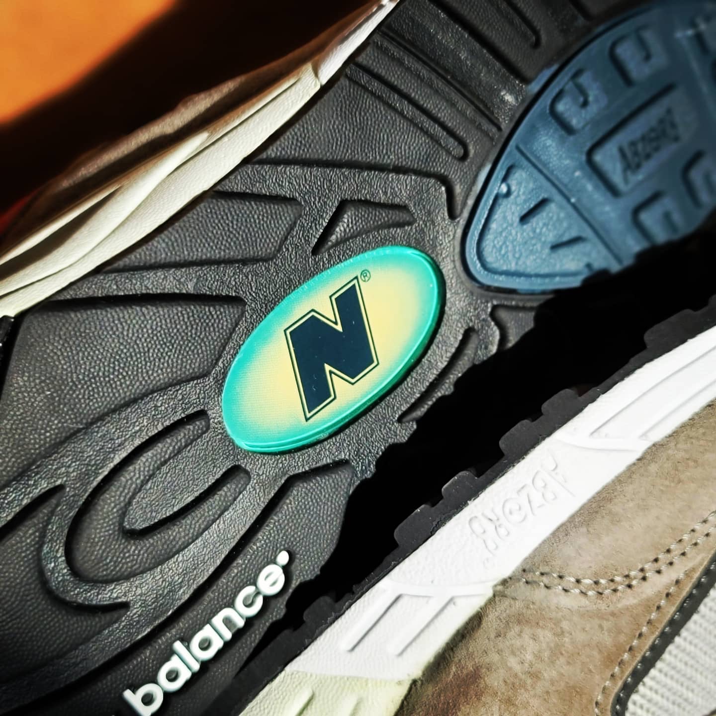 New Balance 990vs2 Made in USA Grey 착용 스타일 - 2
