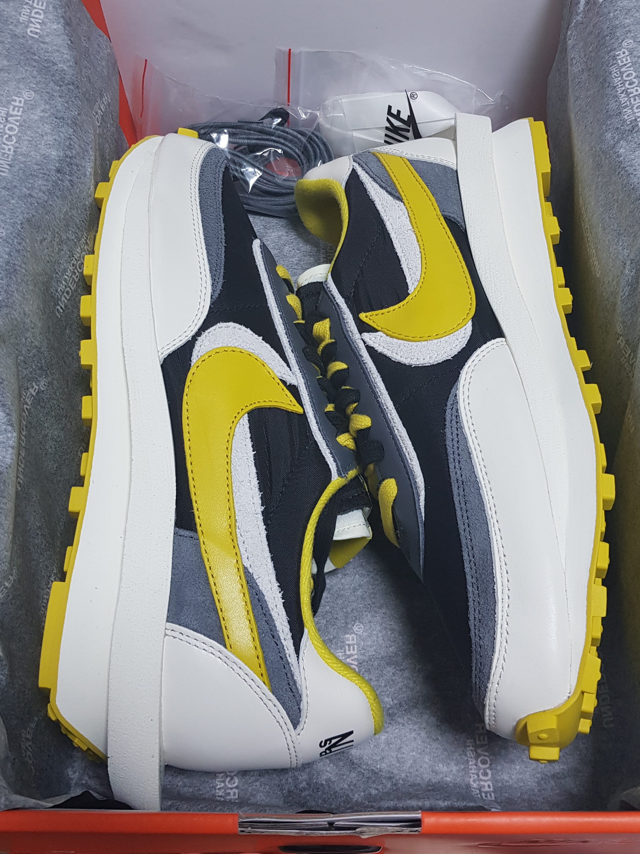 Nike x Sacai x Undercover LDWaffle Black Bright Citron 착용 스타일 - 4