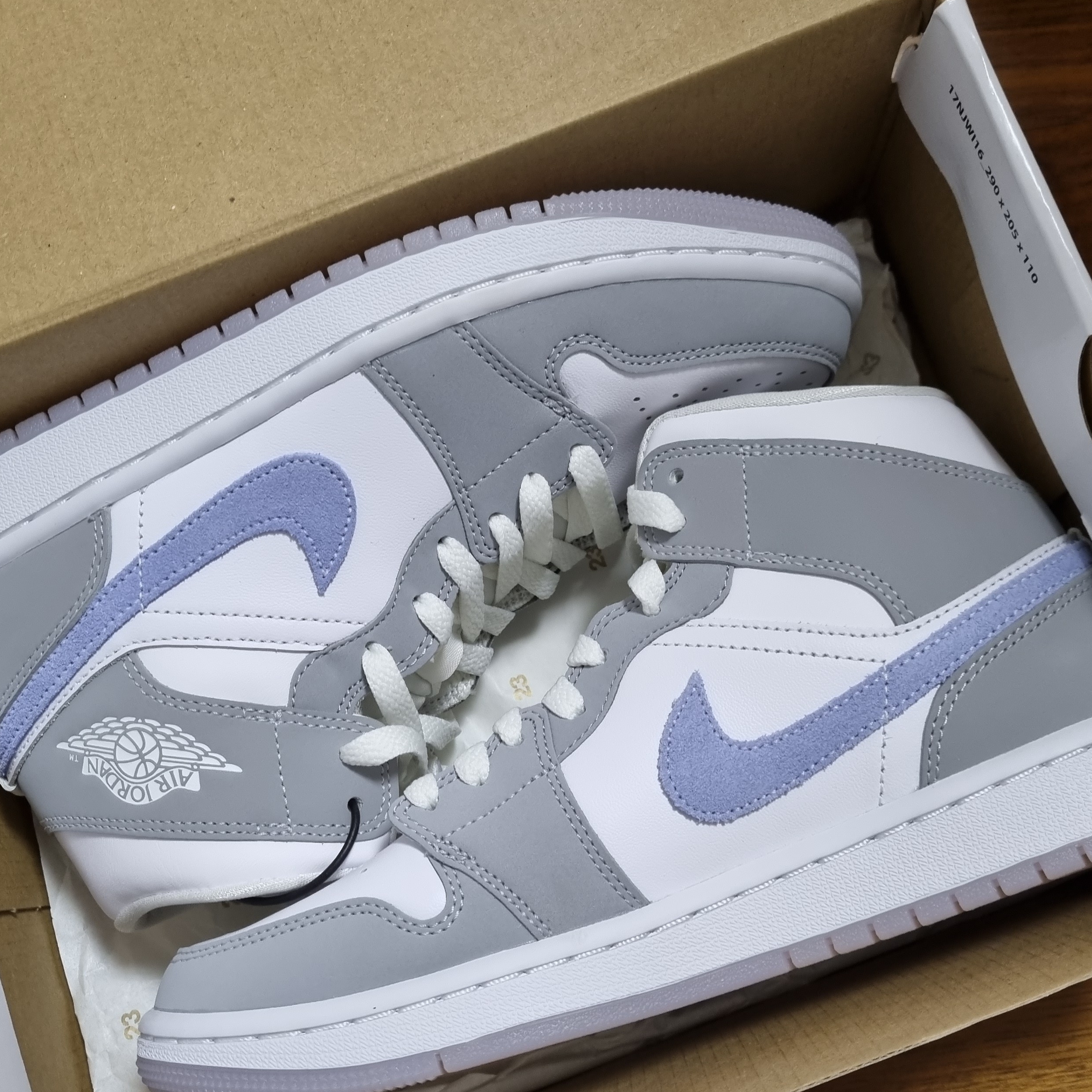 (W) Jordan 1 Mid Wolf Grey 착용 스타일 - 3