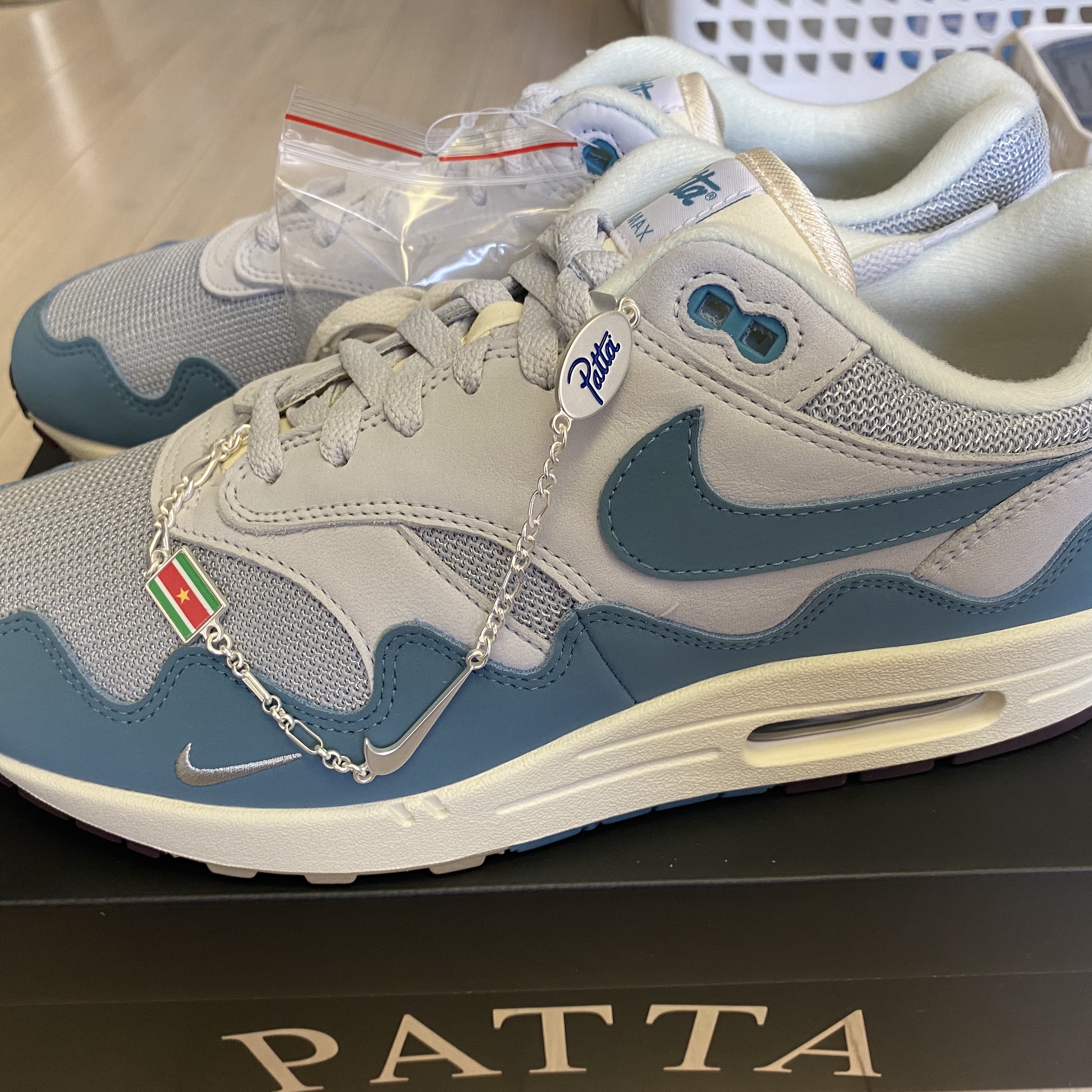 Nike x Patta Air Max 1 Monarch, Nike x Patta Air Max 1 Noise Aqua 착용 스타일 - 3