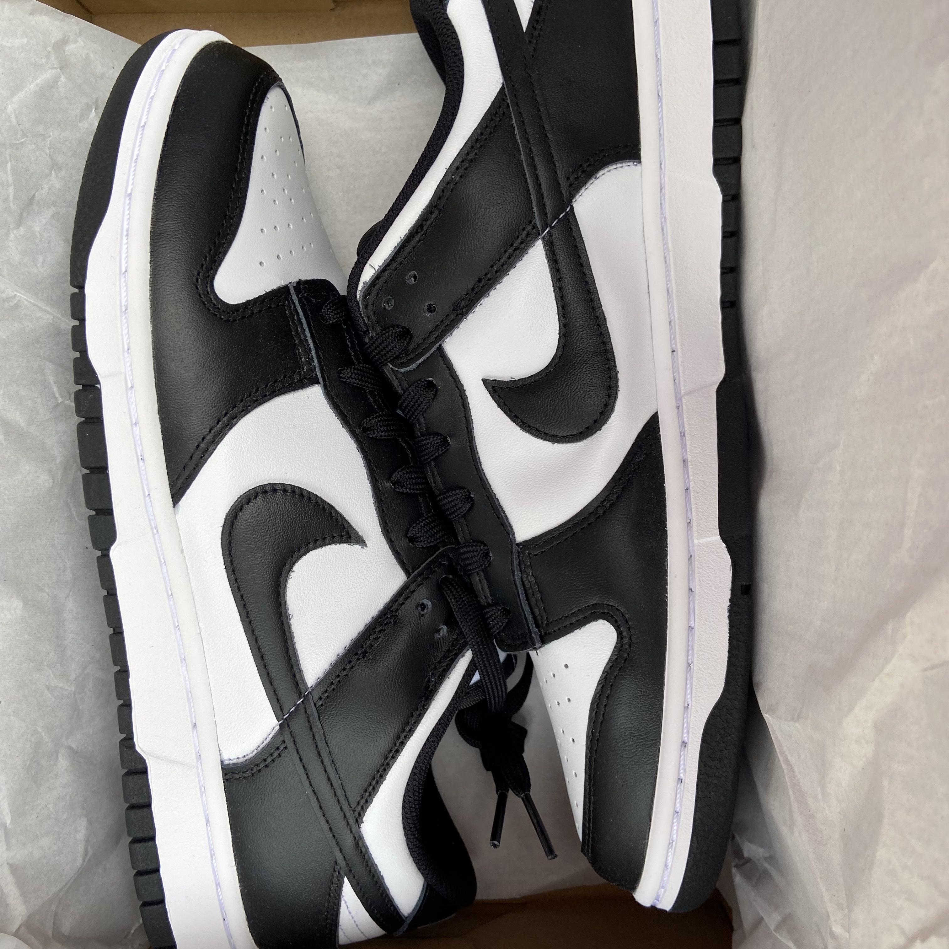 (W) Nike Dunk Low Black 착용 스타일