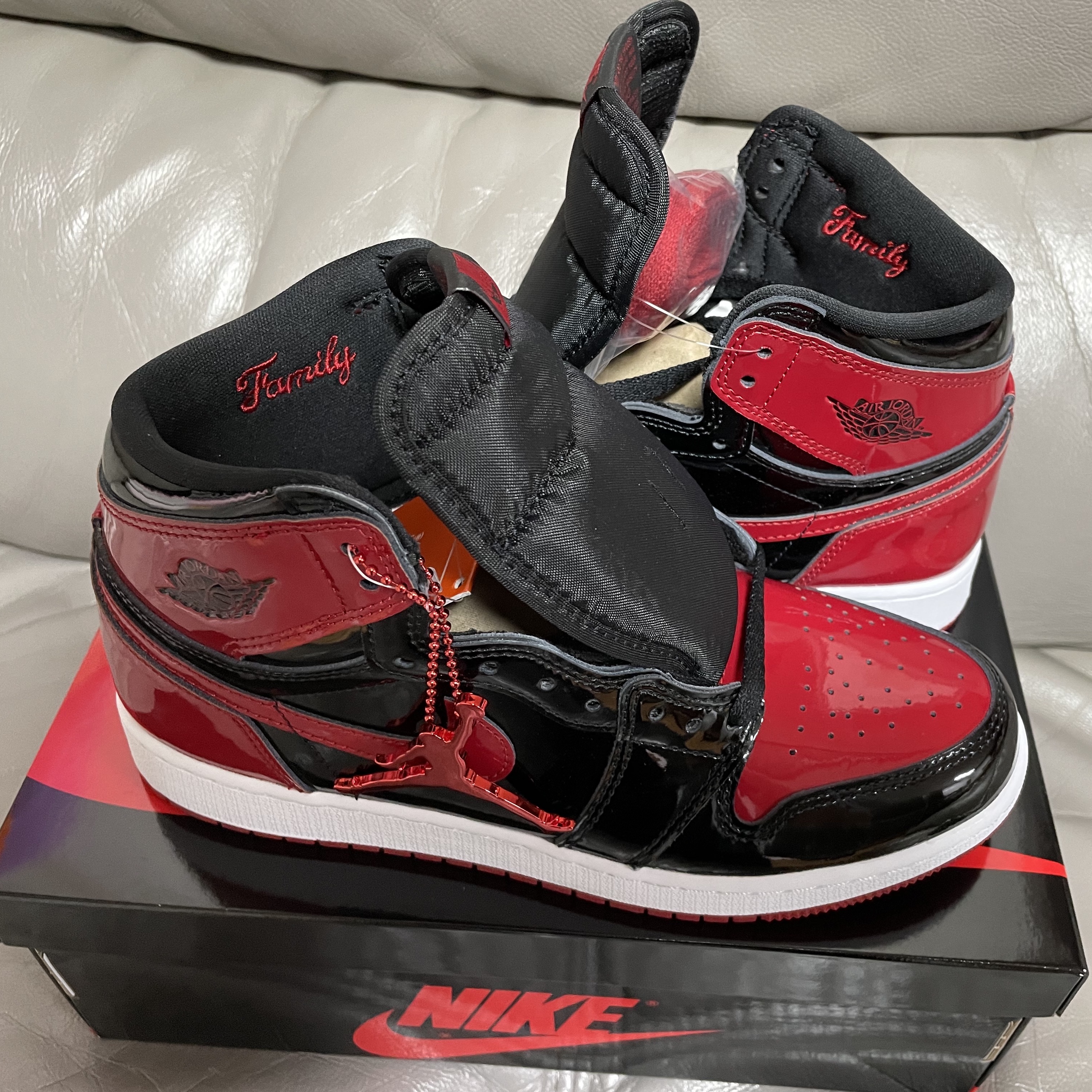 (GS) Jordan 1 Retro High OG Patent Bred 착용 스타일 - 1