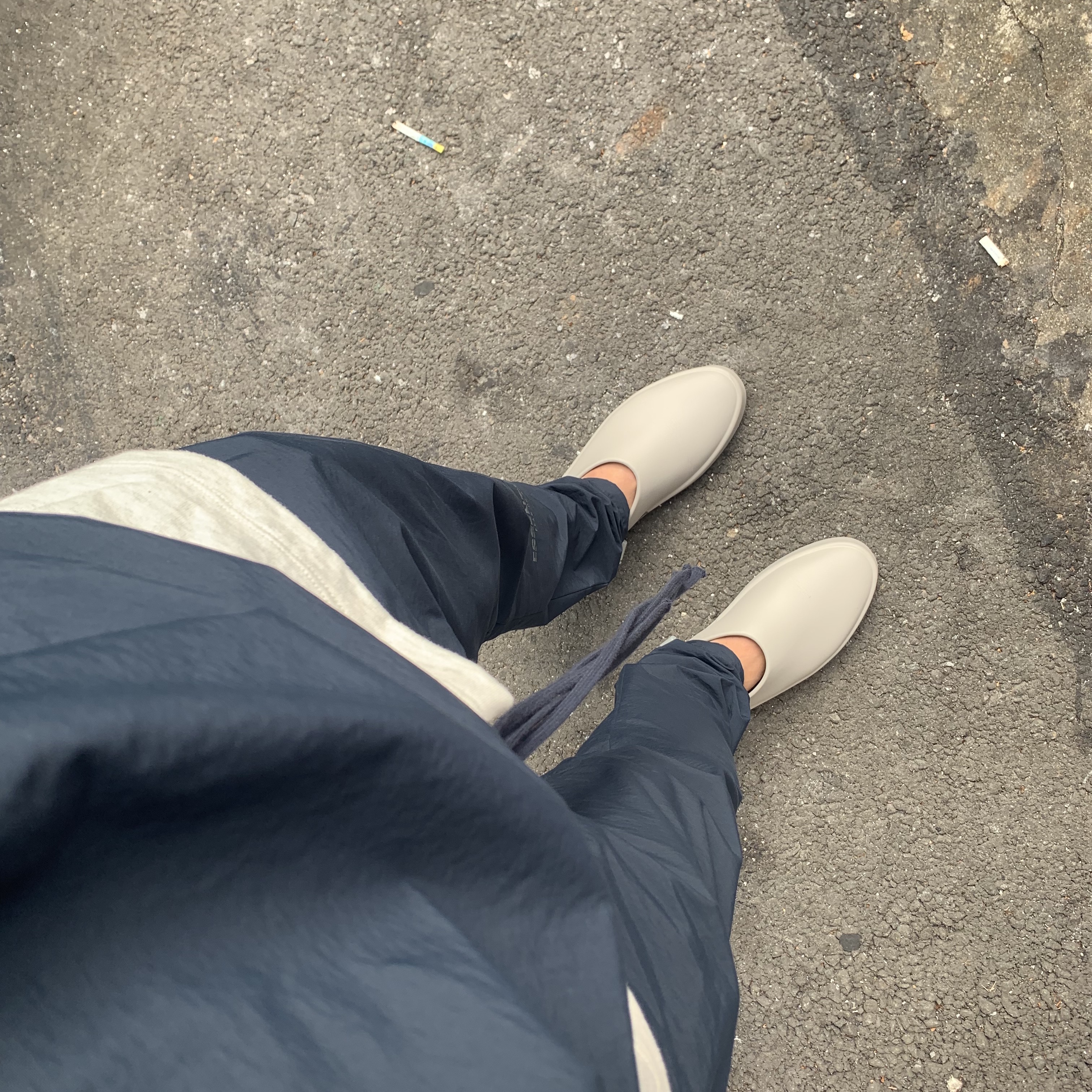 Essentials Track Pants Navy/Dark Navy - Ssense Exclusive, Essentials Half-Zip Track Jacket Navy/Dark Navy - Ssense Exclusive 착용 스타일