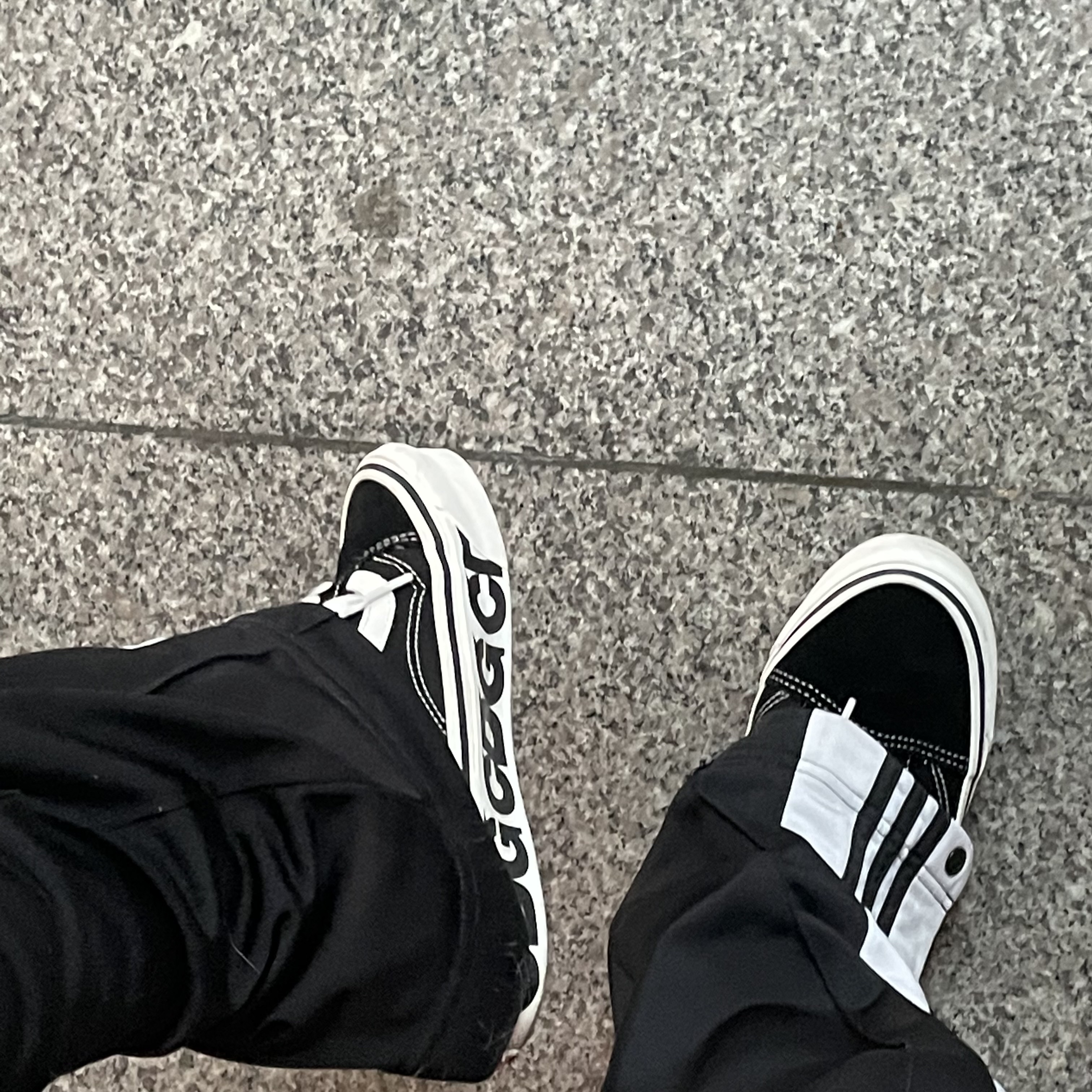 Vans Vault x CDG OG Old Skool LX Side Wall 착용 스타일 - 3