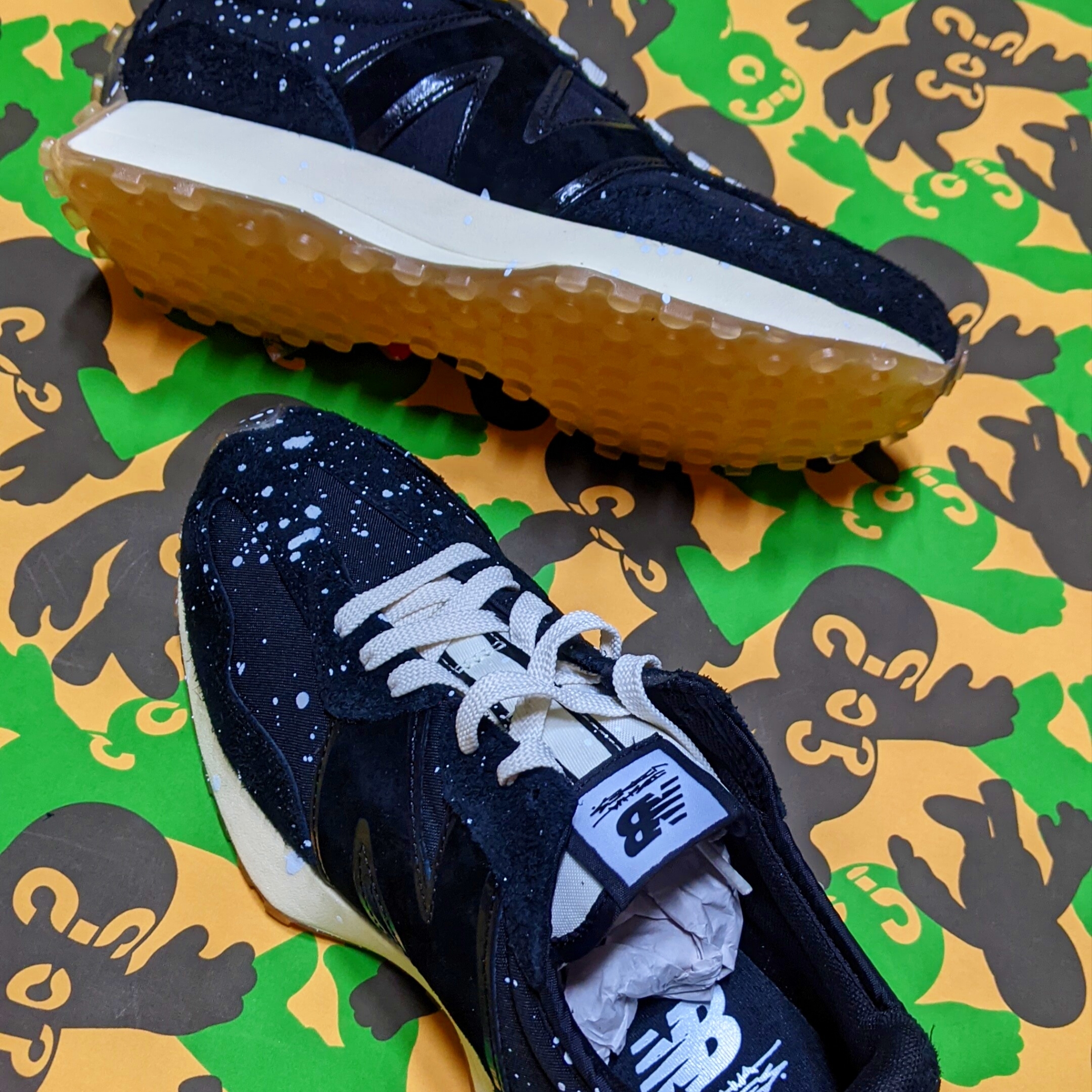 New Balance x Johsua Vides 327 Black White 착용 스타일