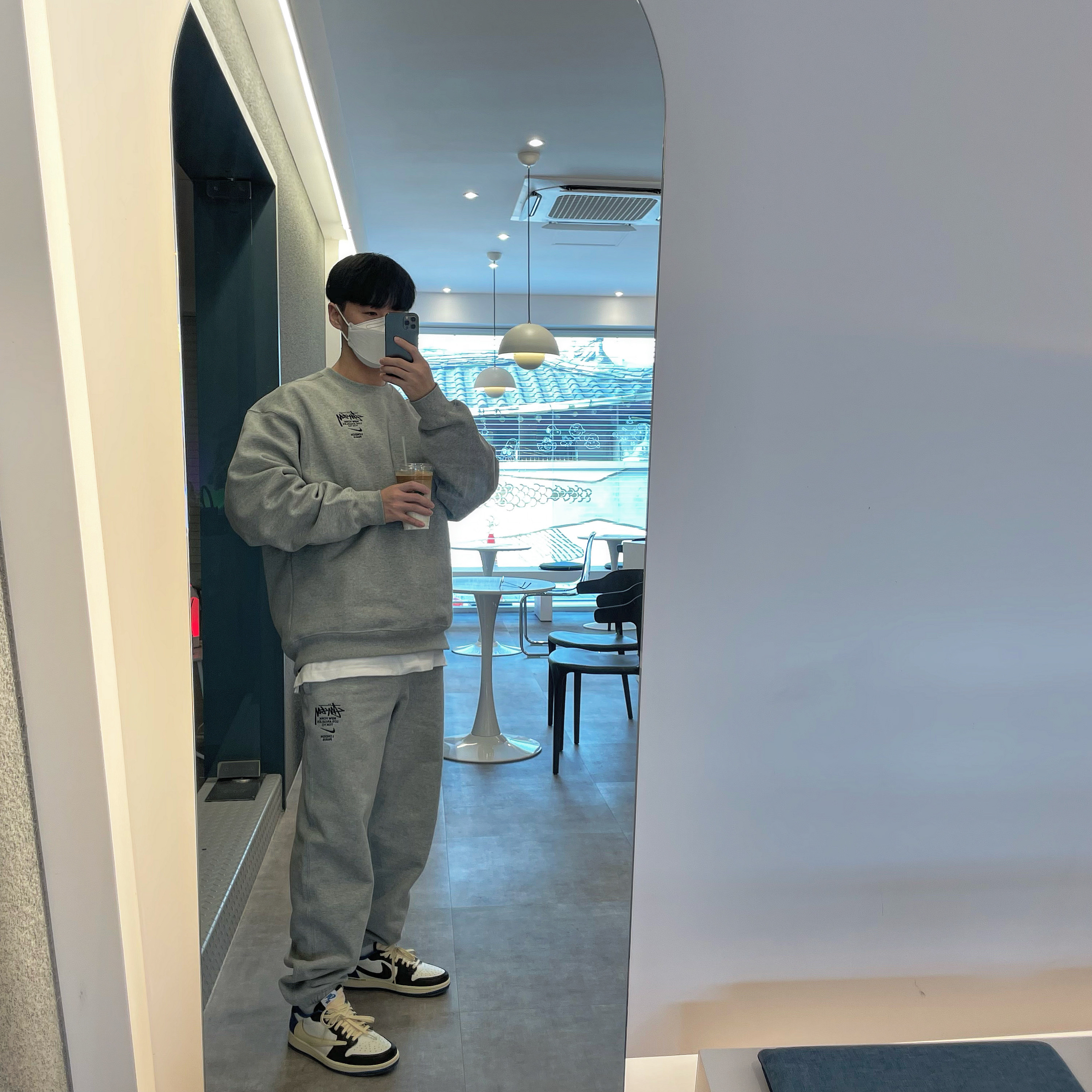 Nike x Stussy NRG ZR Fleece Crewneck Heather Grey - US/EU, Nike x Stussy NRG ZR Fleece Crewneck Heather Grey - Asia 착용 스타일