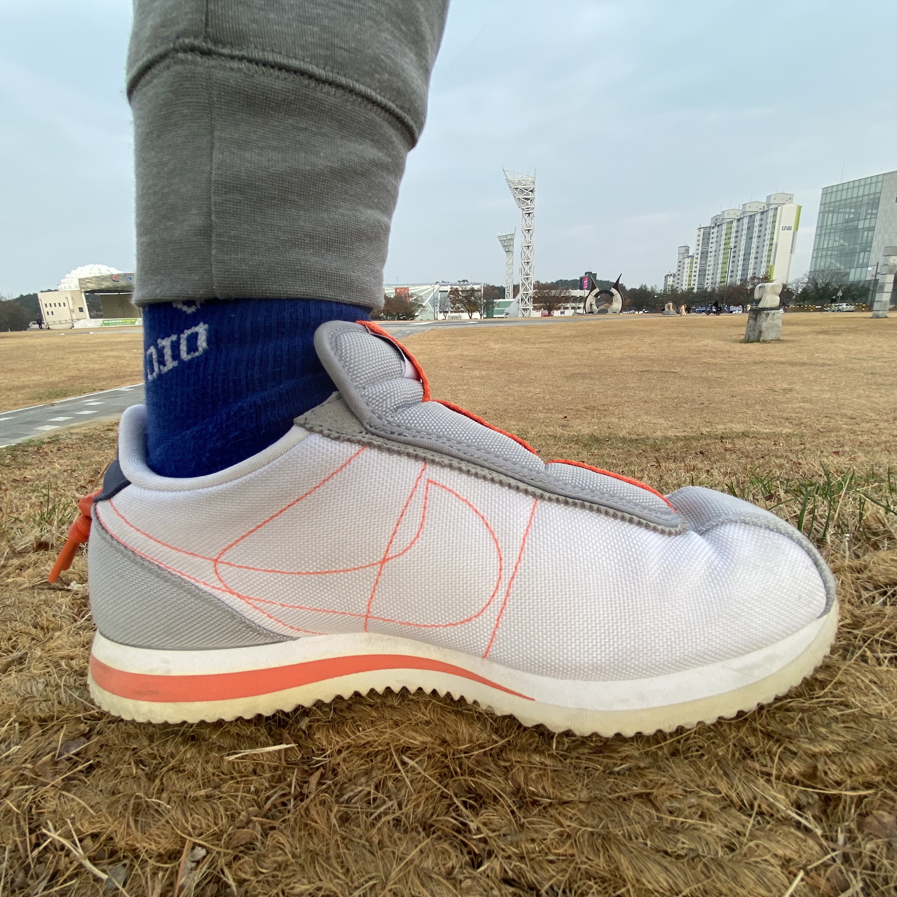 Nike x Kendrick Lamar Cortez Basic Slip White 착용 스타일