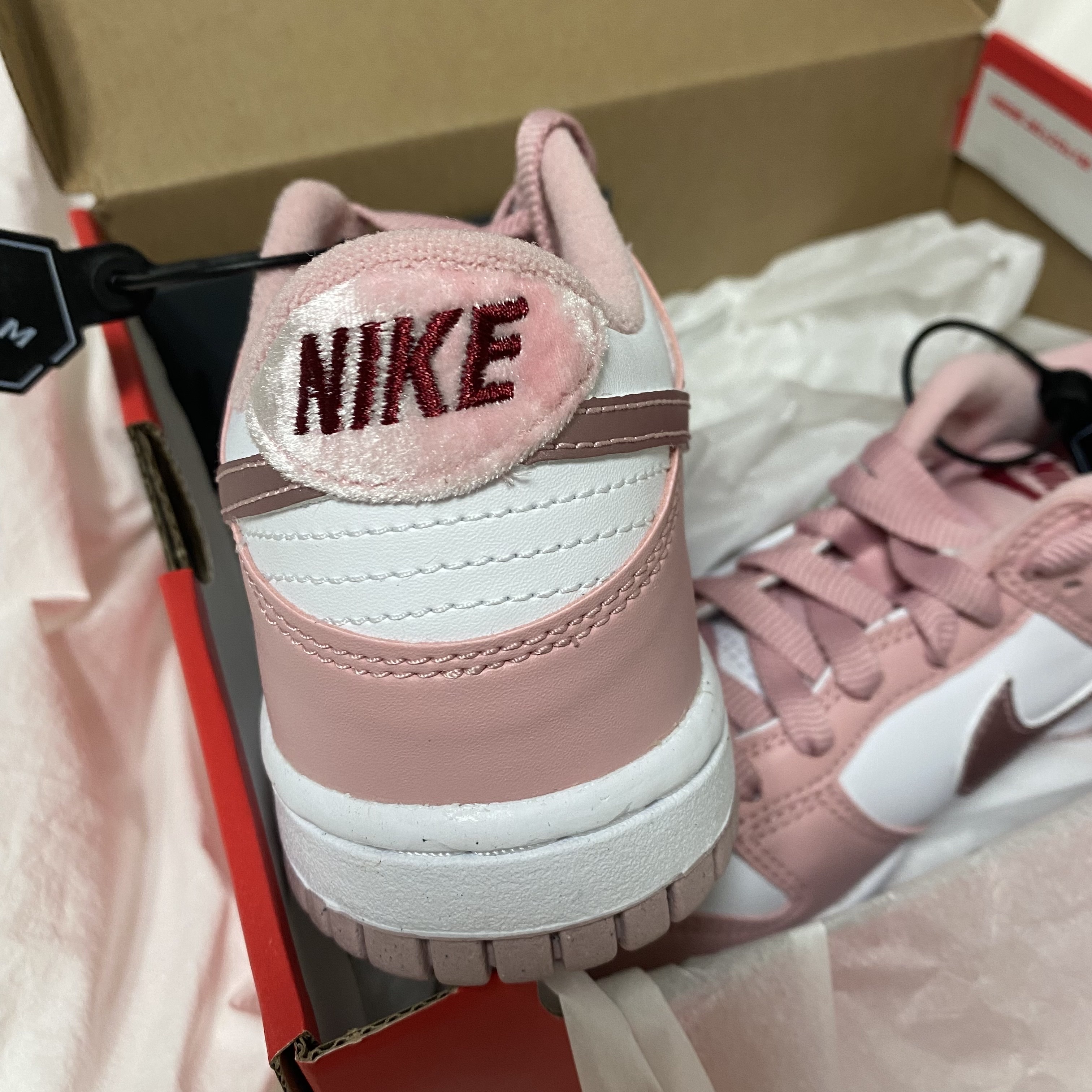 (GS) Nike Dunk Low Pink Velvet 착용 스타일 - 4
