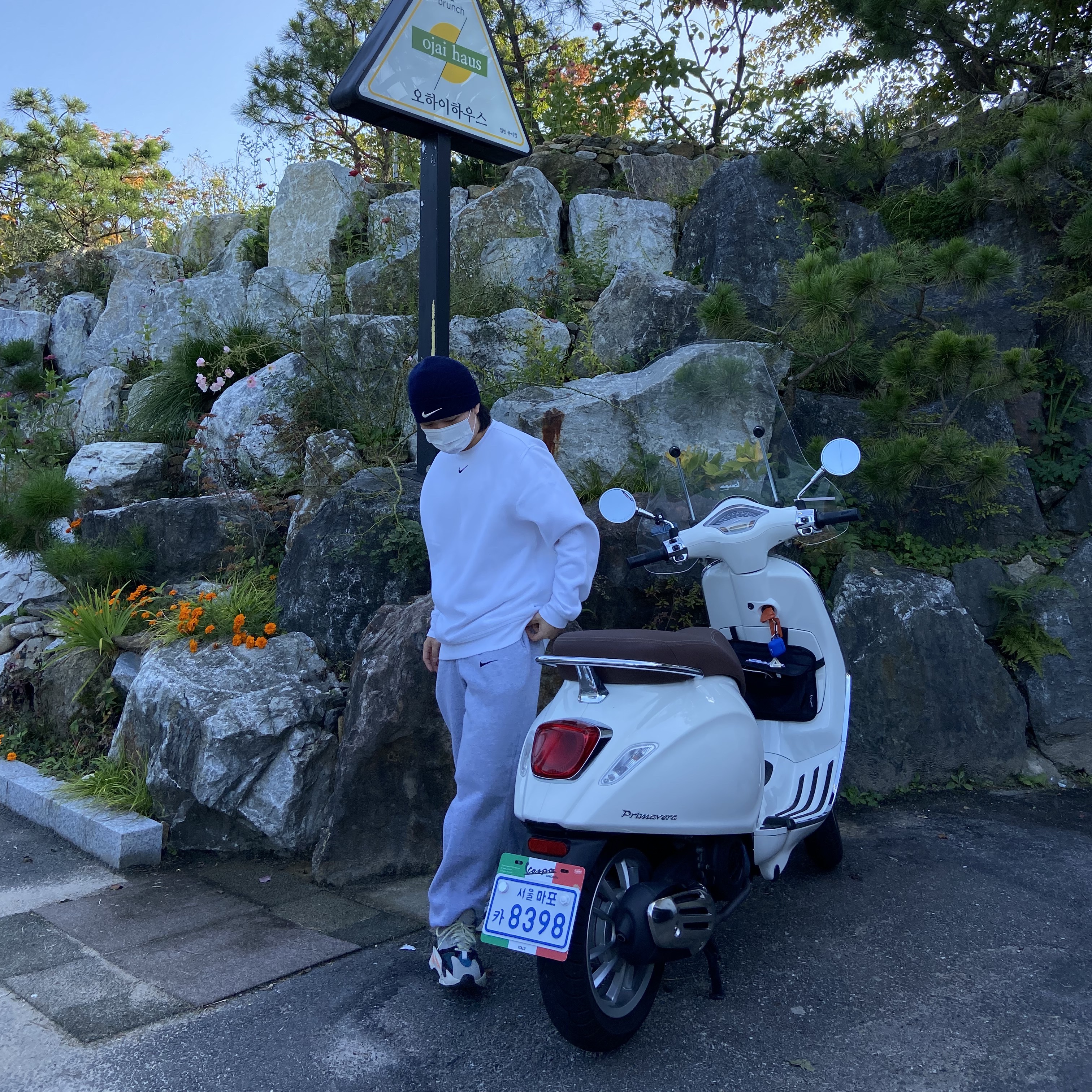 Adidas Yeezy Boost 700 Wave Runner Solid Grey 2017/2019 착용 스타일 - 3