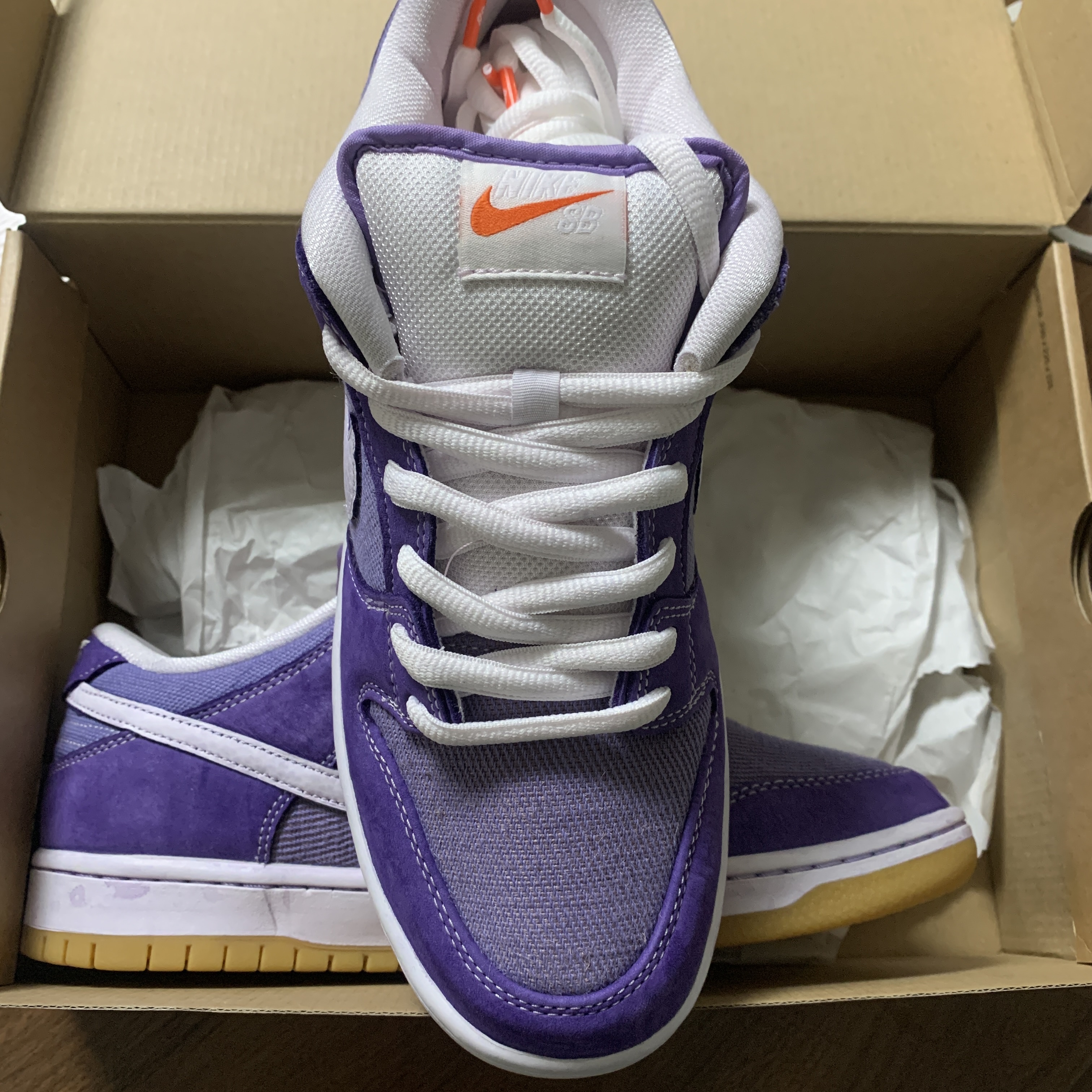 Nike SB Dunk Low Pro ISO Orange Label Lilac 착용 스타일 - 2
