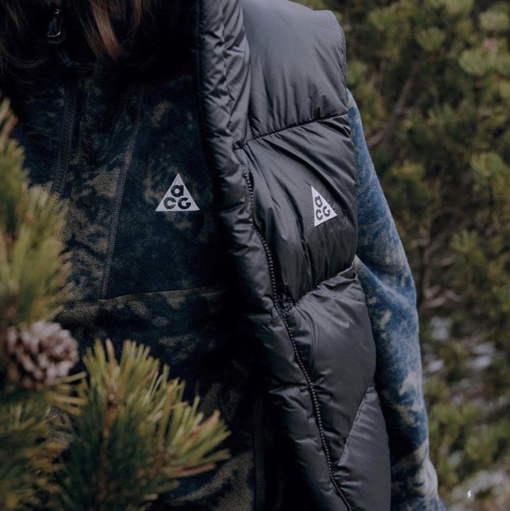 Nike ACG Therma-Fit ADV Lunar Lake Puffer Vest Black - Asia, Nike ACG 36 Backpack Medium Olive 착용 스타일 - 1