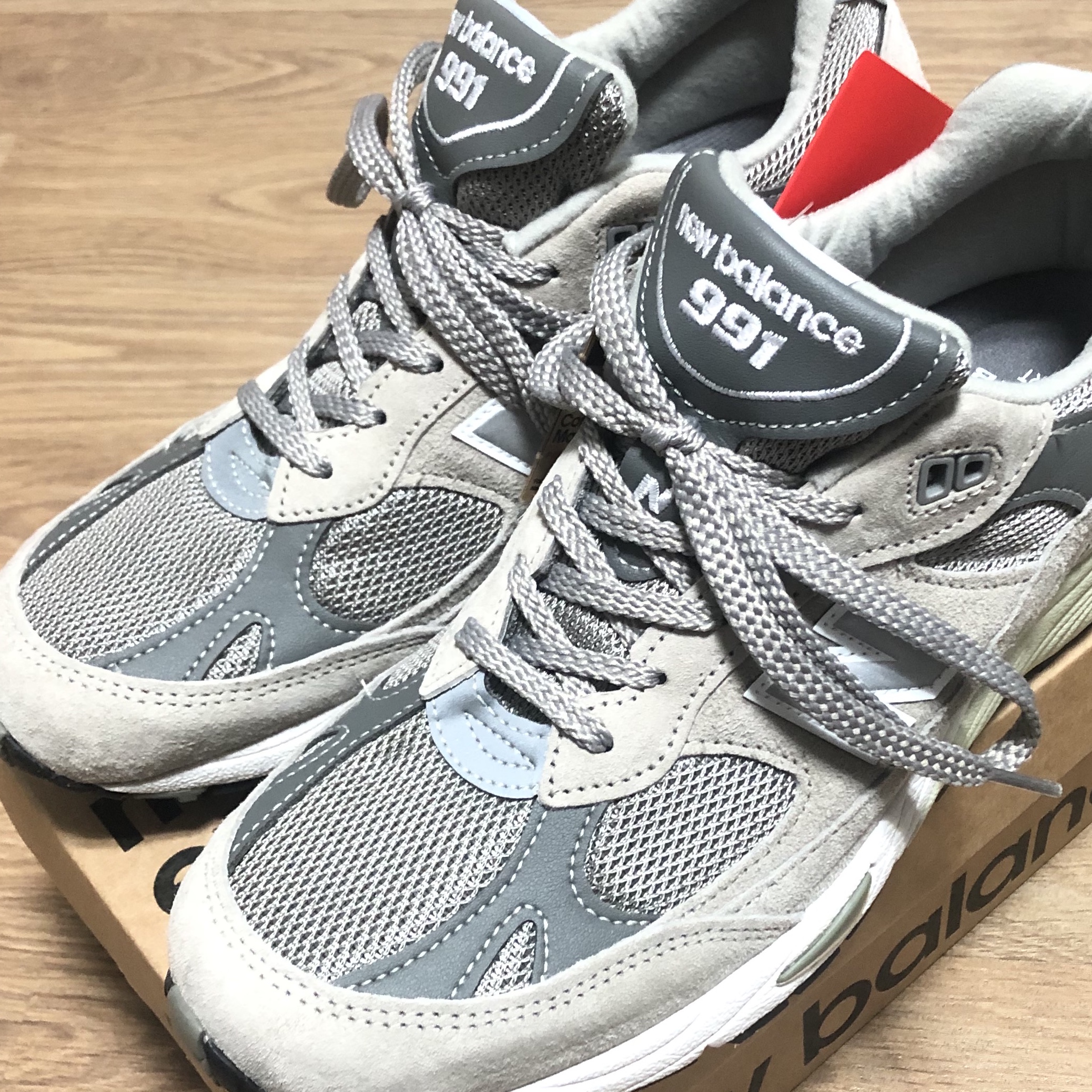 New Balance 991 Made in UK Grey 착용 스타일