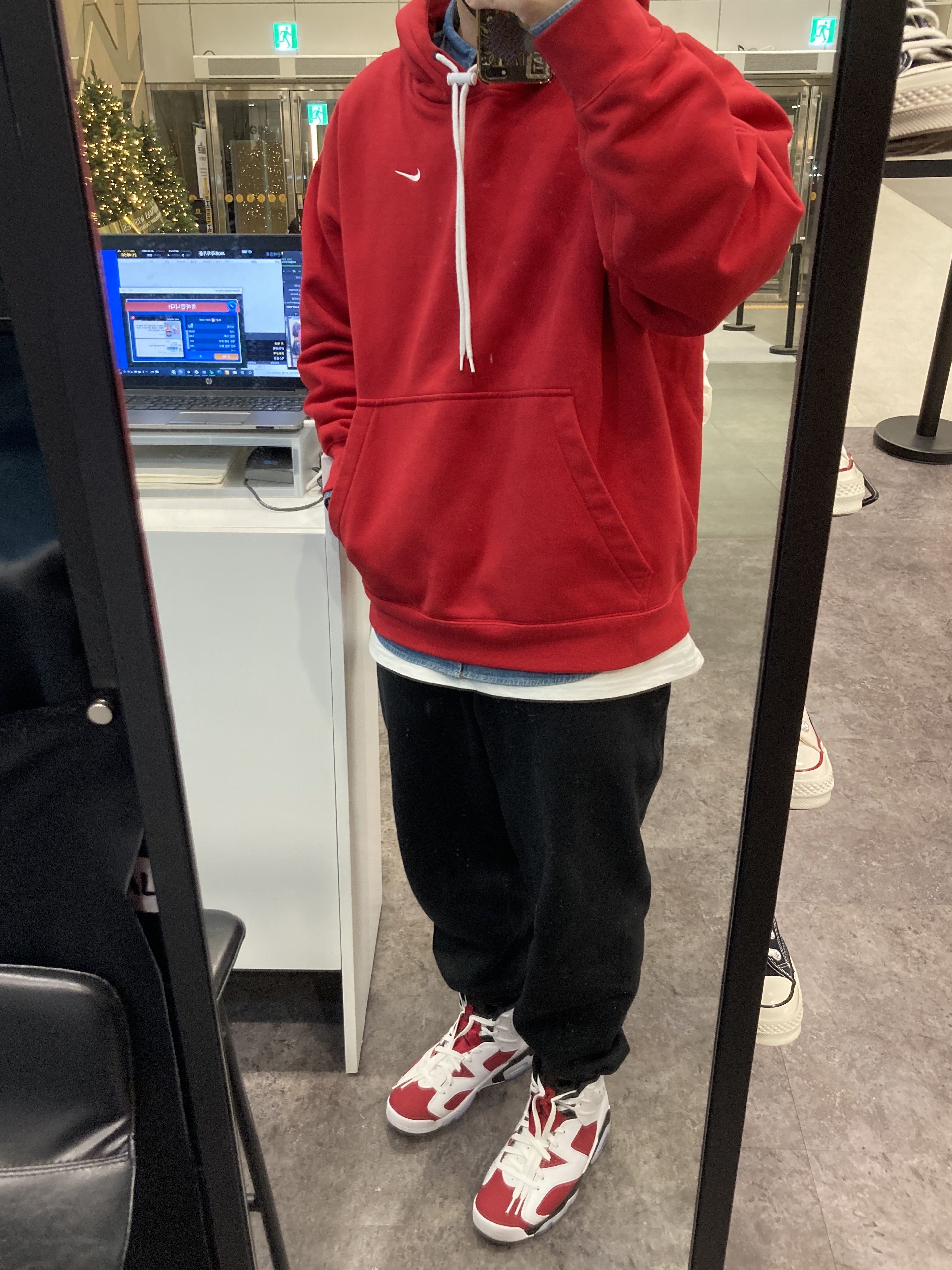 Nike NRG Solo Swoosh Fleece Pants Black White - Asia, Jordan 6 Retro Carmine 2021 착용 스타일