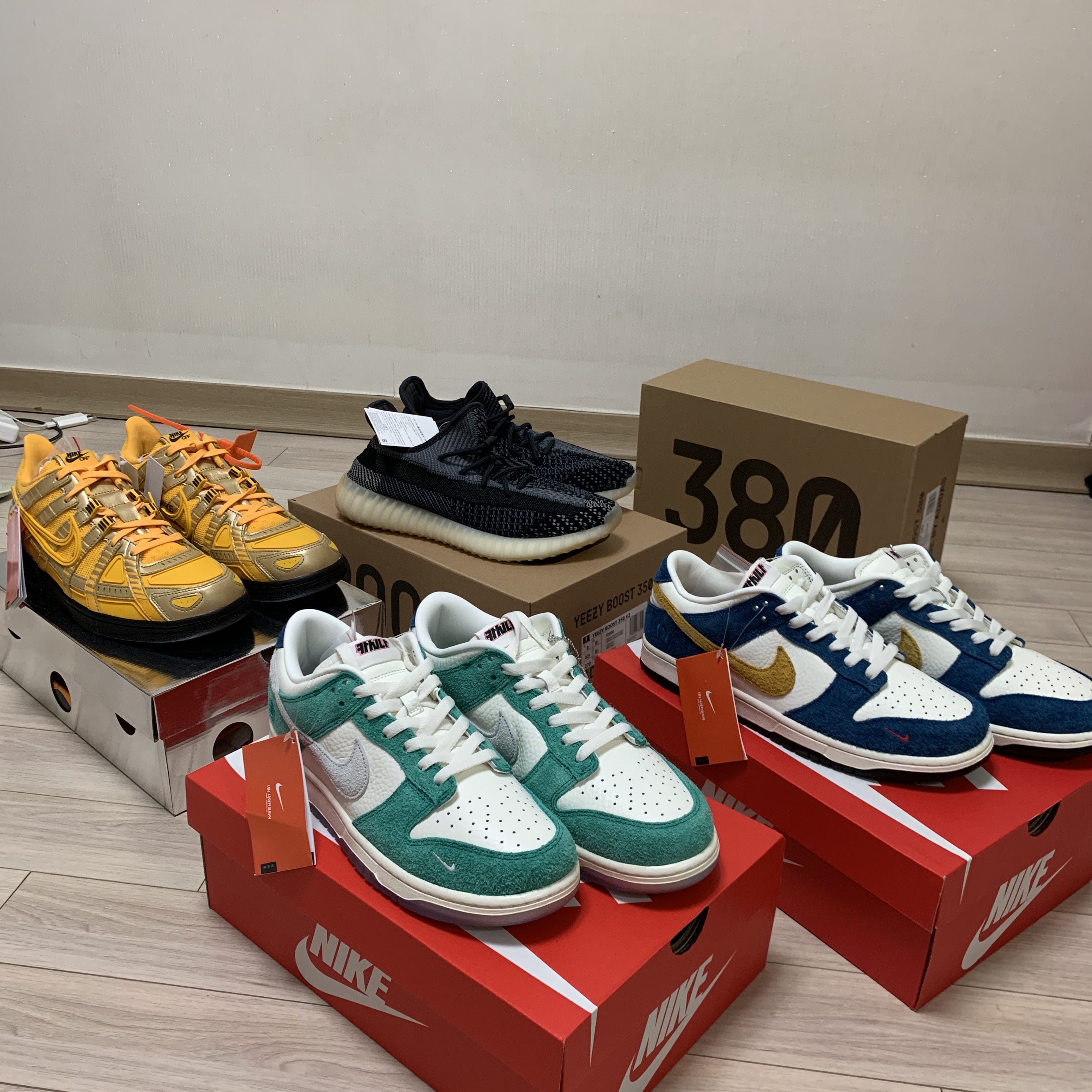 Nike x Kasina Dunk Low 80's Bus, Nike x Kasina Dunk Low Road Sign - Kasina Exclusive 착용 스타일