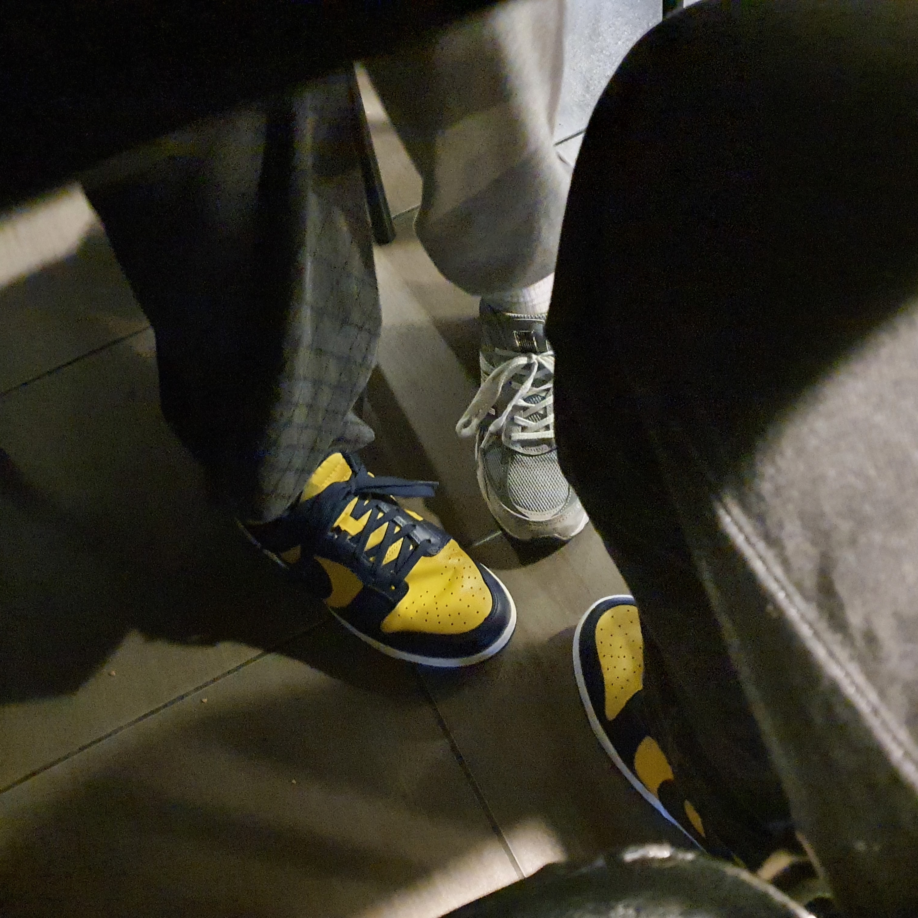Nike Dunk Low Retro Varsity Maize 착용 스타일