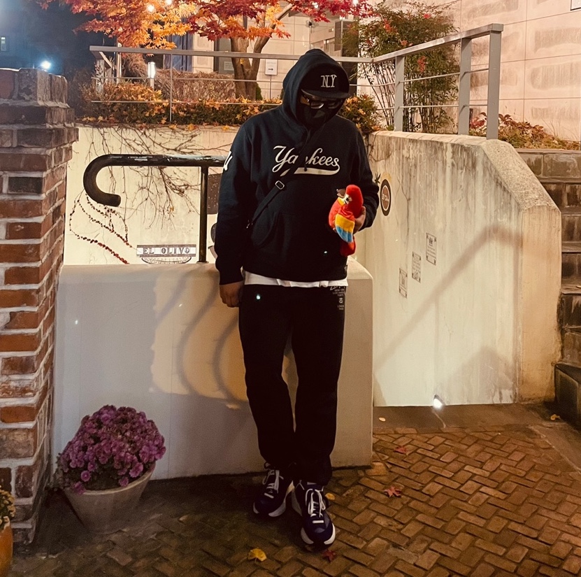 Nike x Sacai VaporWaffle Dark Iris 착용 스타일 - 1