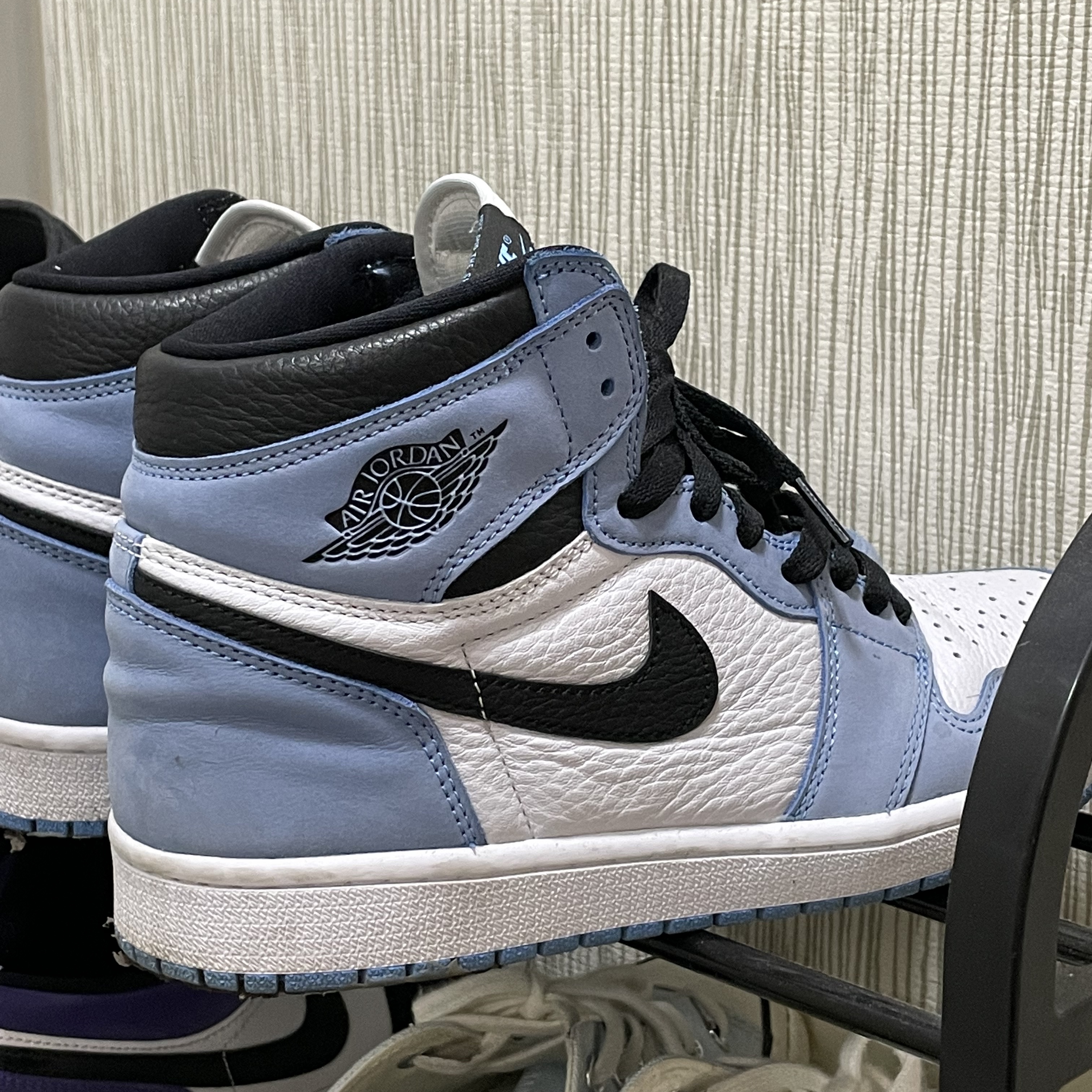 Jordan 1 Retro High OG University Blue 착용 스타일