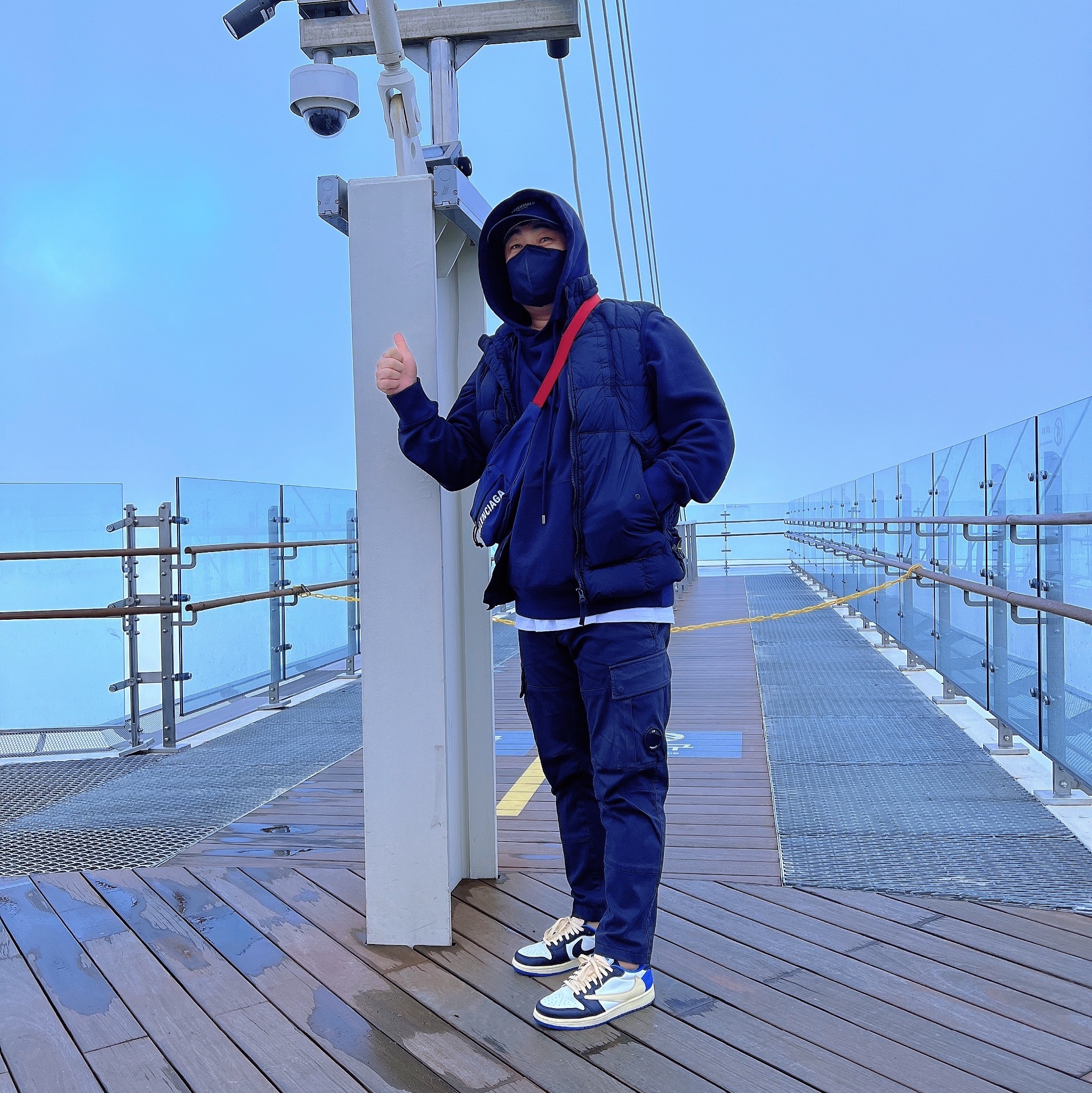 Jordan 1 x Travis Scott x Fragment Retro Low OG SP Military Blue 착용 스타일