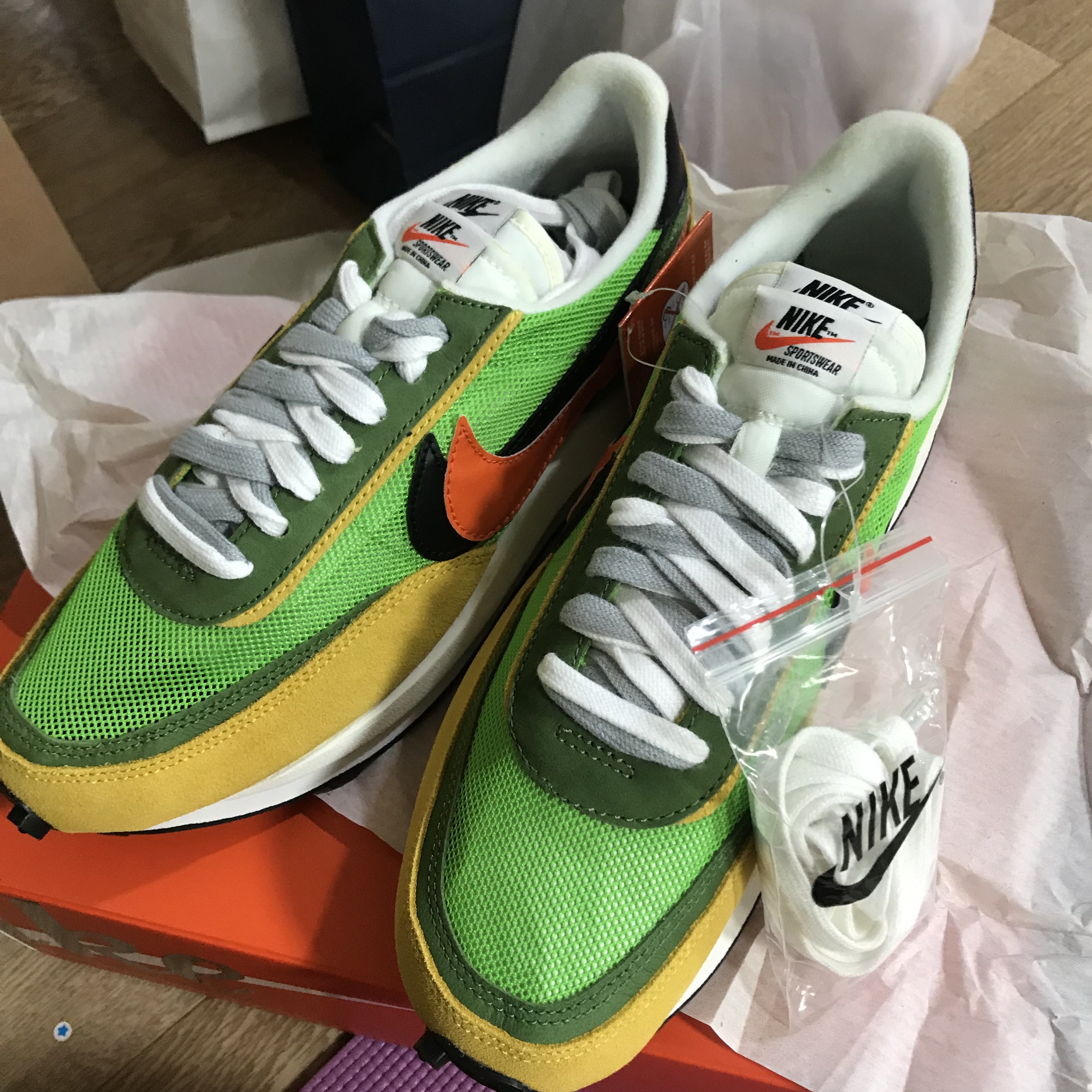 Nike x Sacai LDWaffle Green Multi 착용 스타일