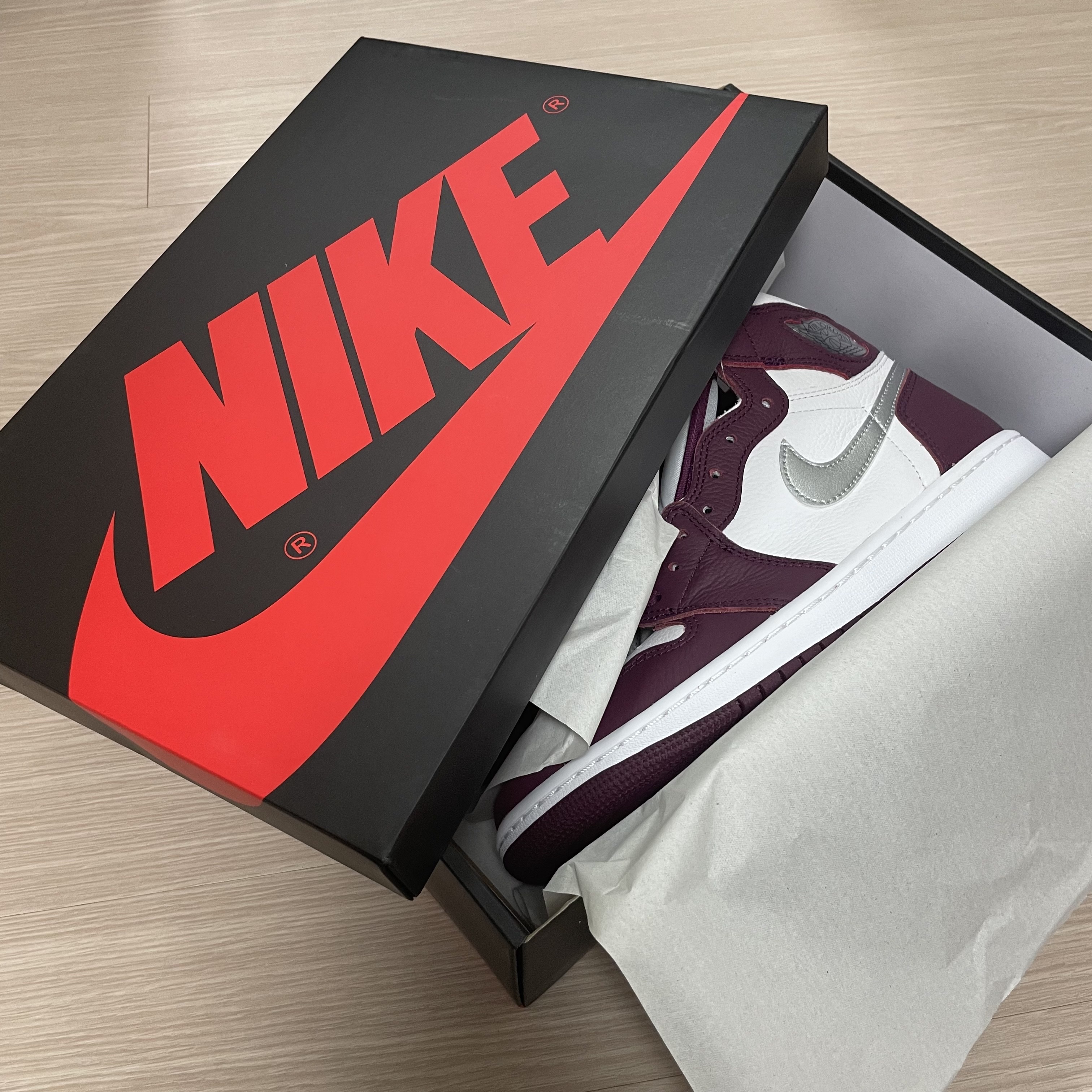Jordan 1 Retro High OG Bordeaux 착용 스타일