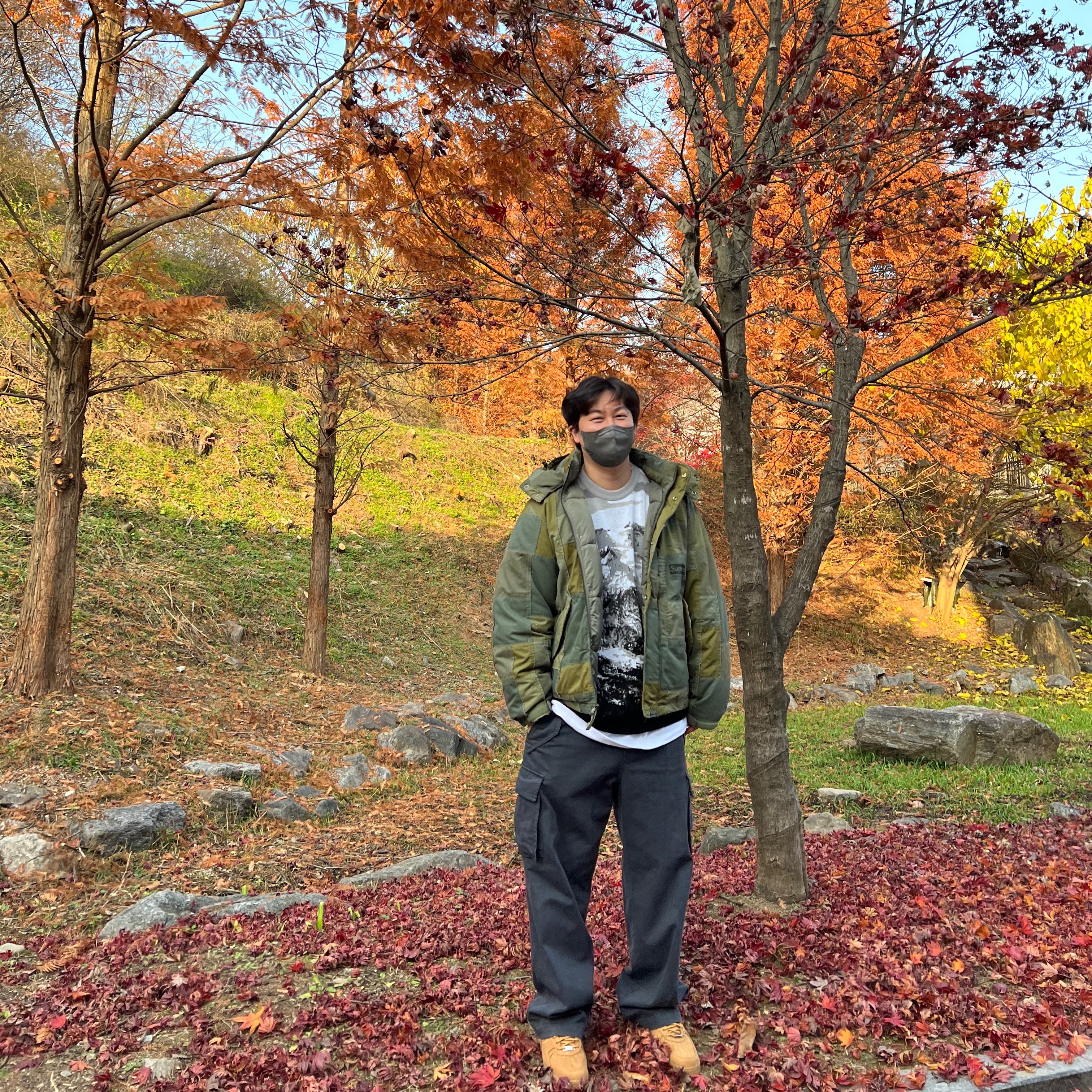 Supreme x Comme des Garcons Junya Watanabe Man Patchwork Puffy Jacket Olive - 21FW, Nike x Supreme Air Force 1 Low Flax 착용 스타일 - 1