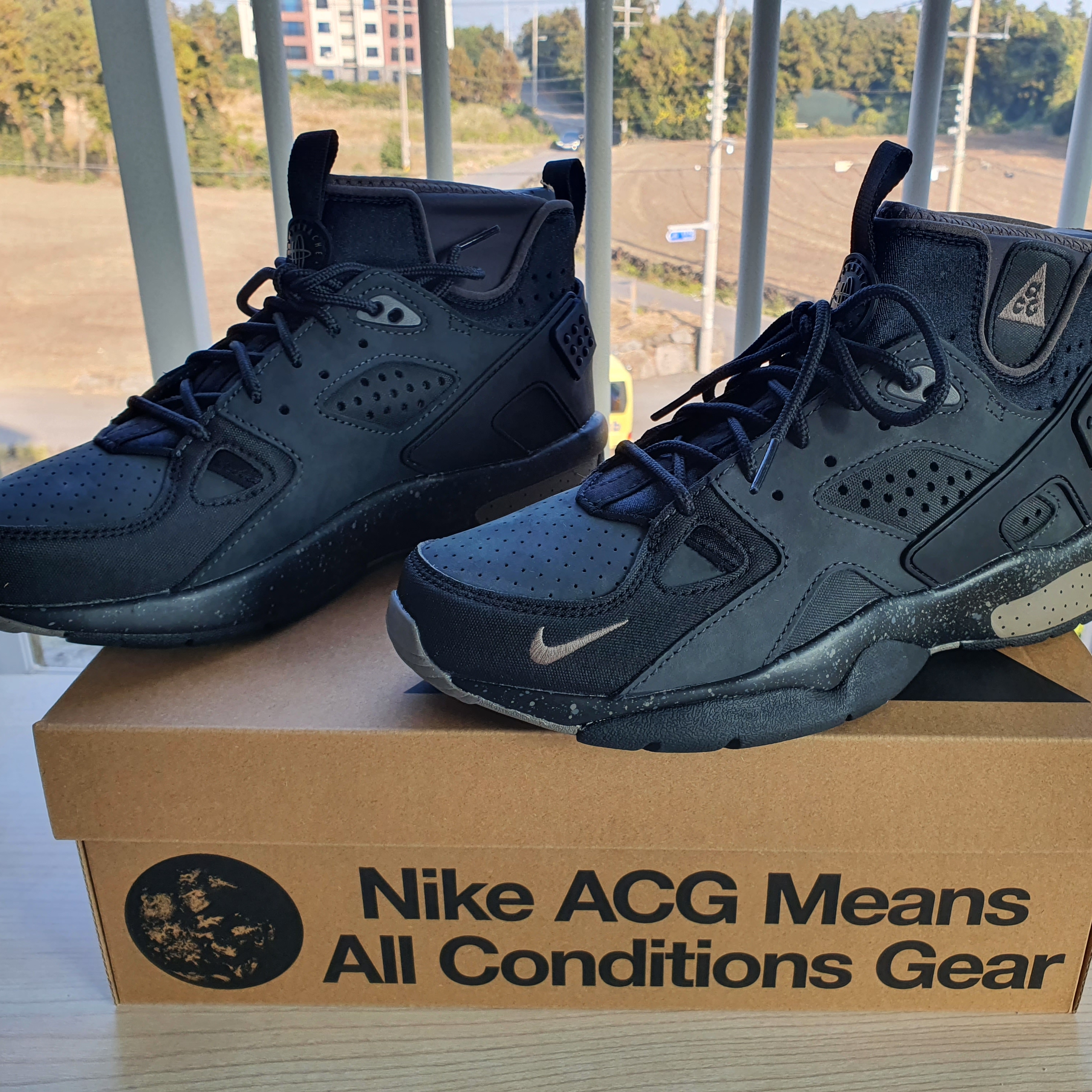 Nike ACG Air Mowabb Olive Grey 착용 스타일