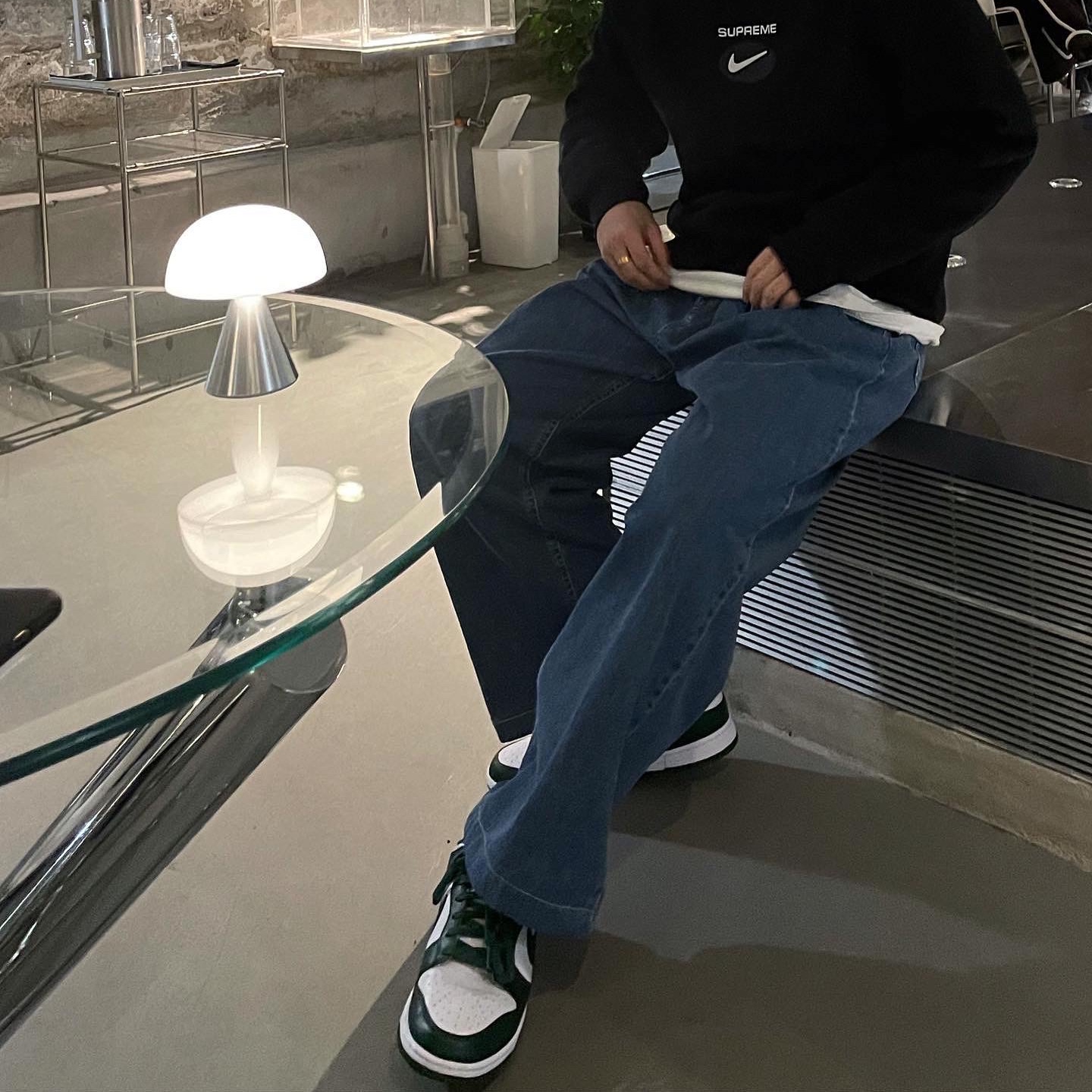 Nike Dunk Low Retro Varsity Green, Supreme x Nike Jewel Crewneck Black - 20FW 착용 스타일 - 2